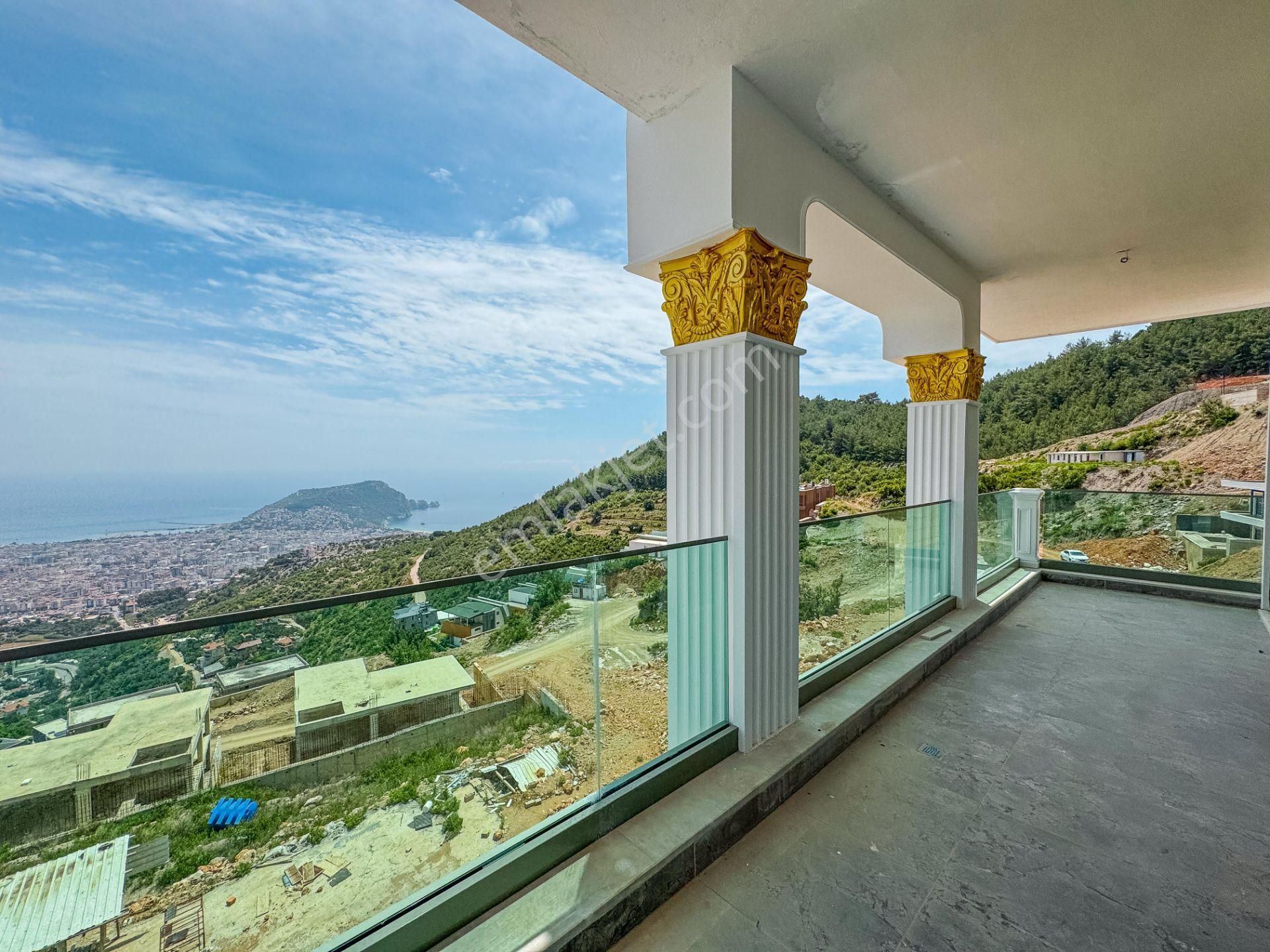 Alanya Tepe'de 4+1 400m² Muhteşem Manzaralı Ultra Lüks Villa!!! - Görsel 3