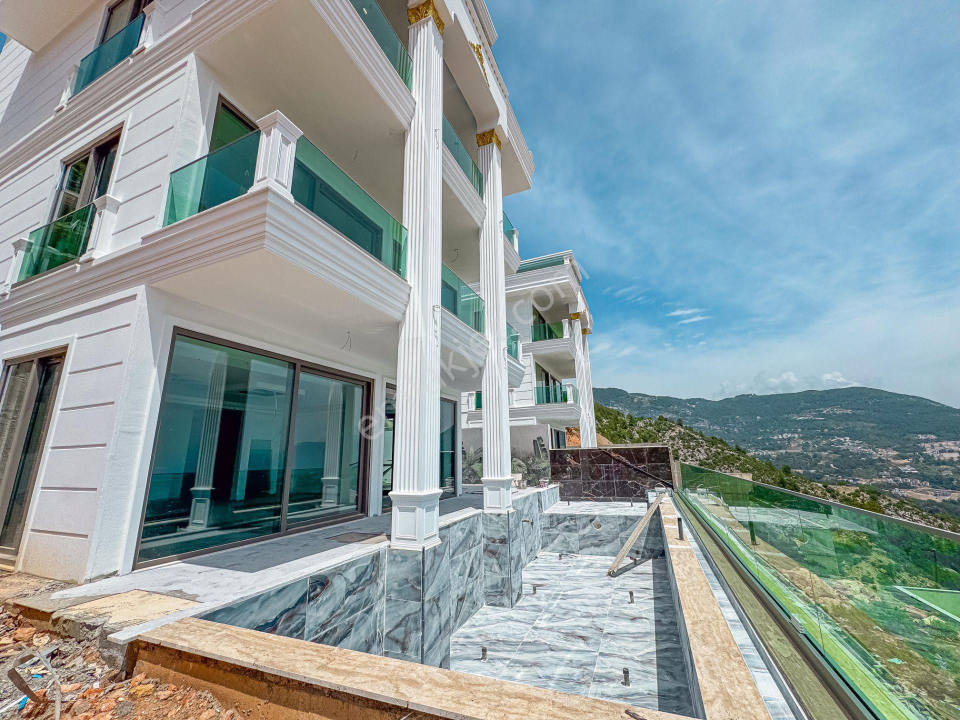 Alanya Tepe'de 4+1 400m² Muhteşem Manzaralı Ultra Lüks Villa!!! - Görsel 9