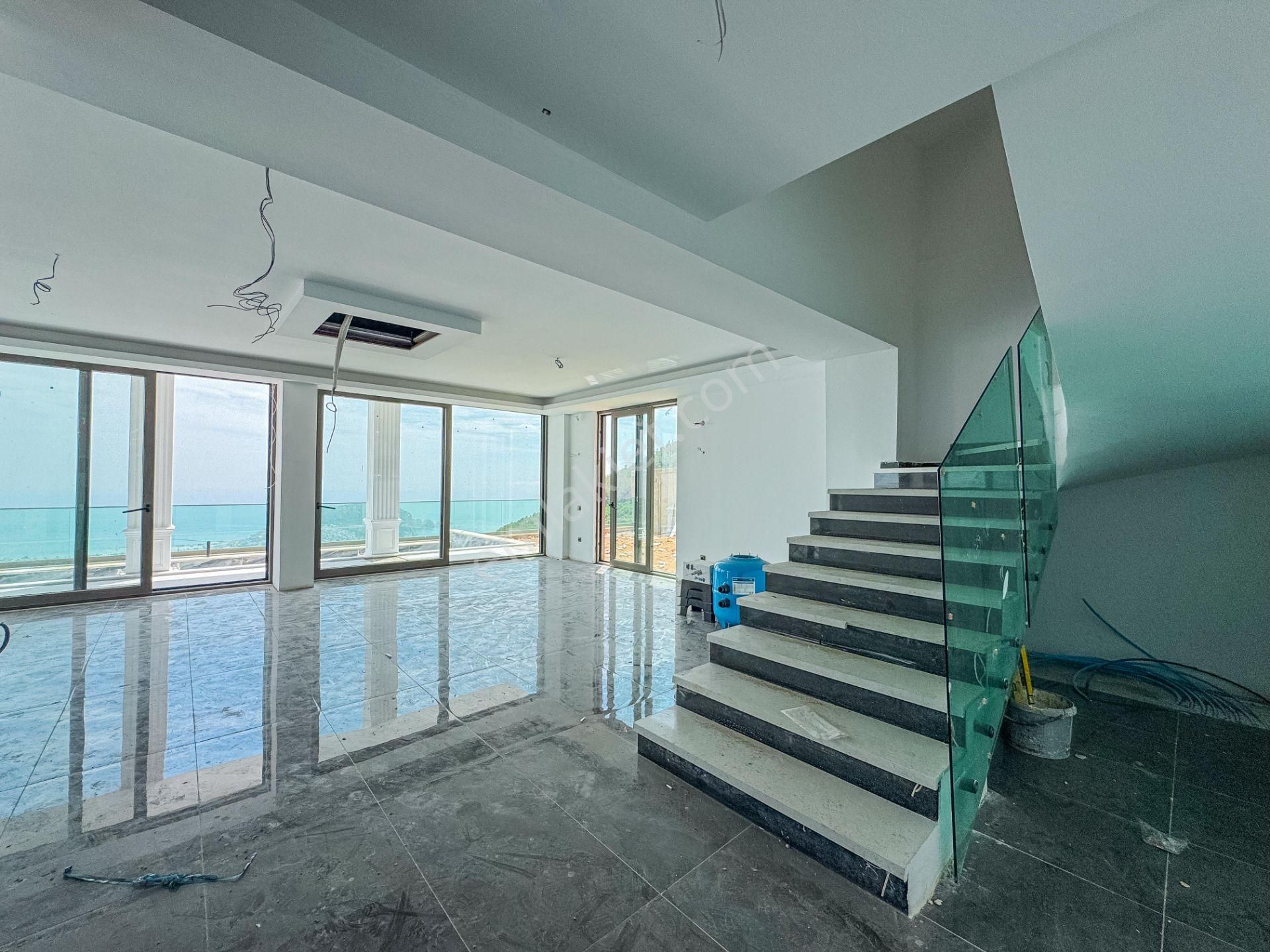 Alanya Tepe'de 4+1 400m² Muhteşem Manzaralı Ultra Lüks Villa!!! - Görsel 15