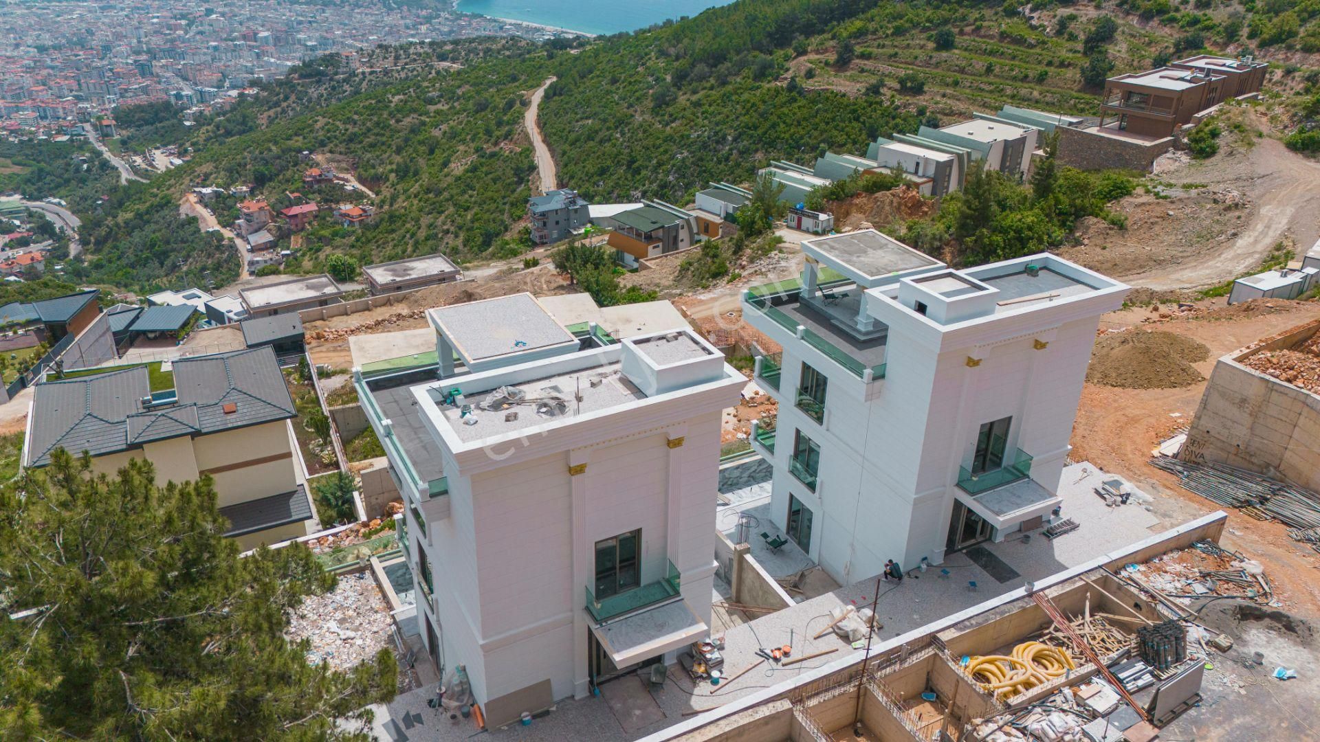 Alanya Tepe'de 4+1 400m² Muhteşem Manzaralı Ultra Lüks Villa!!! - Görsel 32