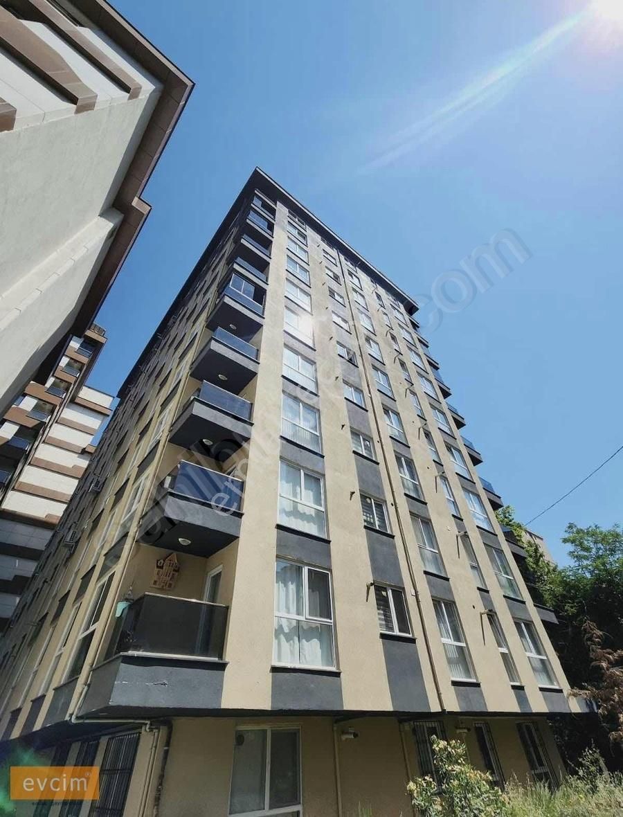 Ümraniye Armağanevler Satılık Daire EVCİM`DEN ARMAĞANEVLER`DE 2+1 90 m2 ÇOK TEMİZ SATILIK DAİRE