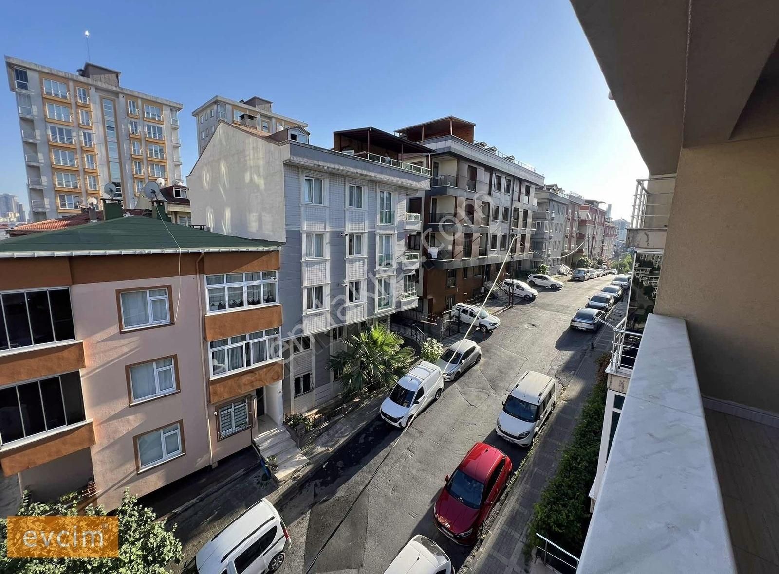 Ümraniye Çamlık Kiralık Daire EVCİM'DEN İKBAL CADDESİNDE KATTA TEK ÖN CEPHE BALKONLU 130M2 3+1