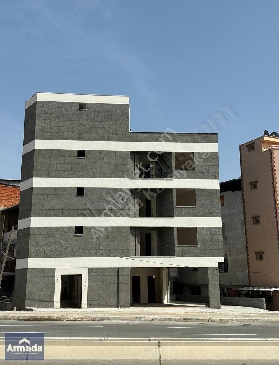 Buca İnönü Kiralık Bina BUCA UÇAN YOL ÜZERİNDE KİRALIK 4 KATLI BİNA