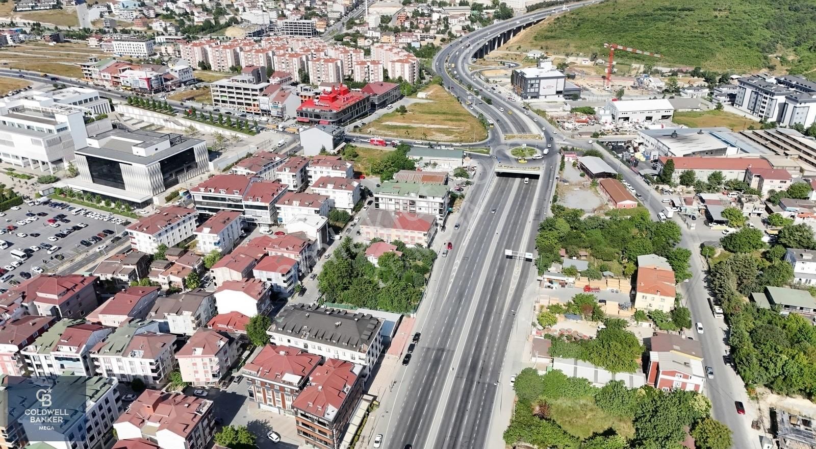 Arnavutköy Karlıbayır Satılık Ticari İmarlı SATILIK 1.30 5 KAT İMARLI CADDE CEPHELİ FIRSAT ARSA