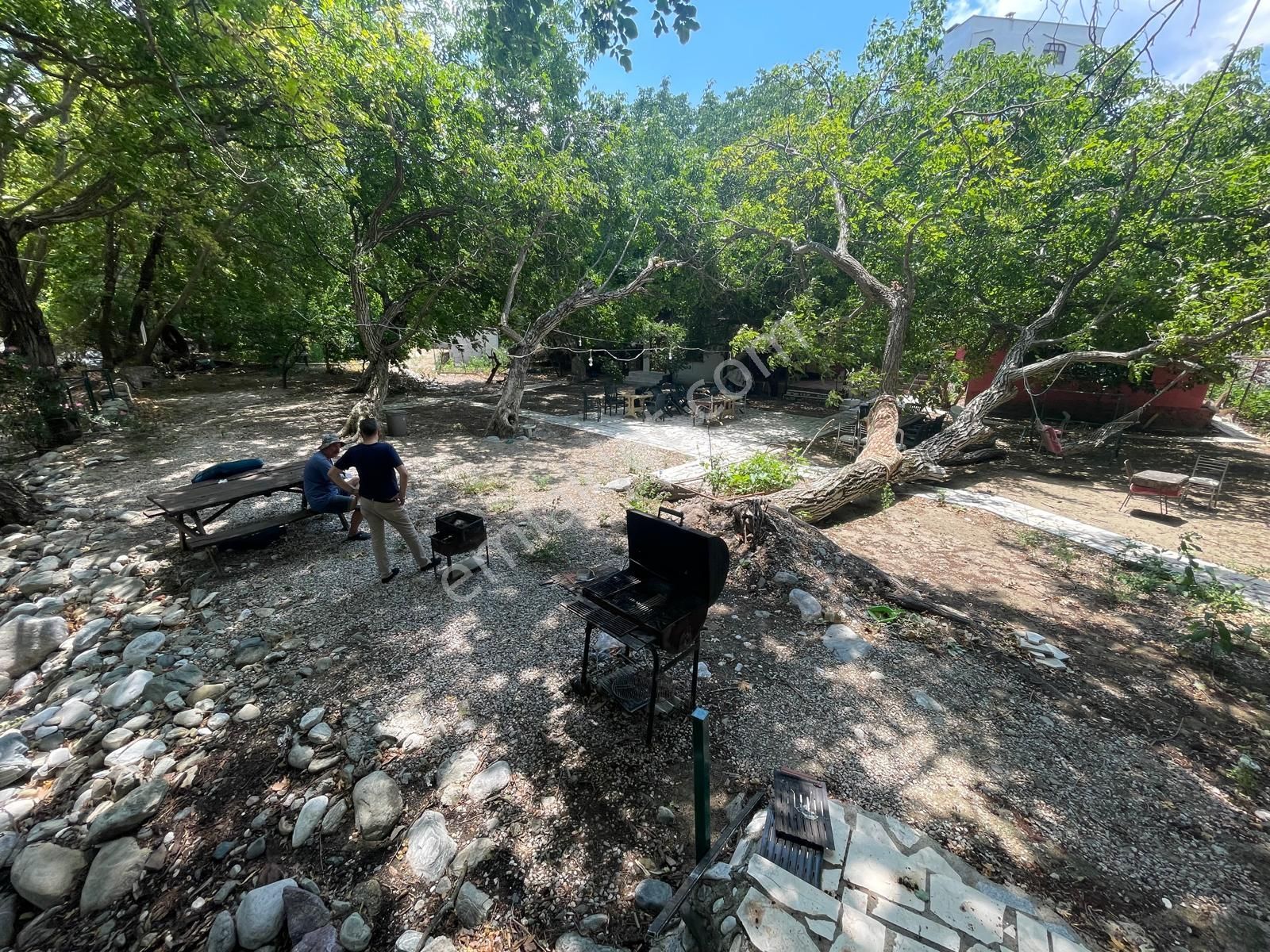 Poyraz Gayrimenkul'den İmar Sınırında Yatırımlık Hobi Bahçesi(işletmeye Uygun) - Görsel 2