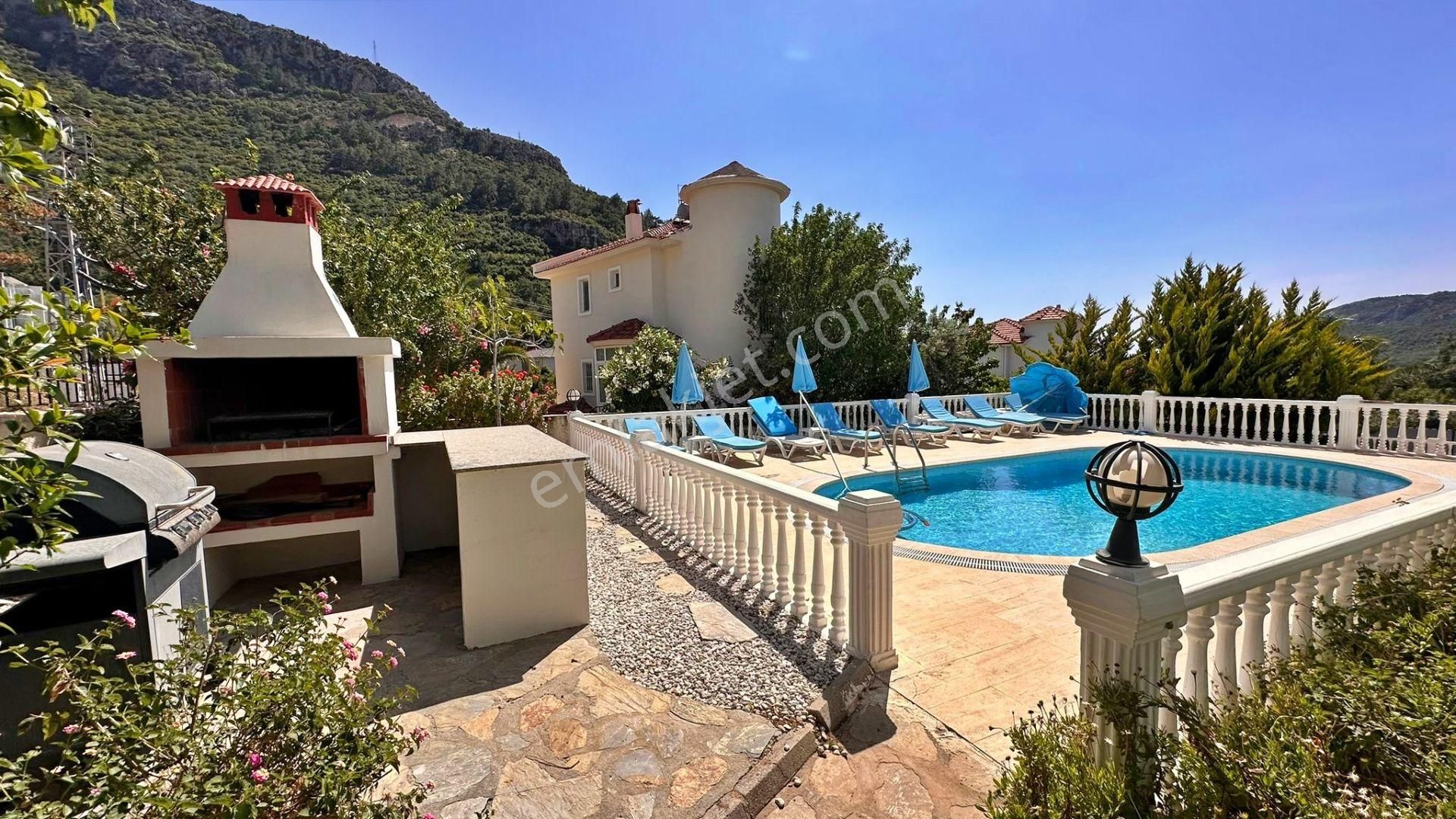 Babadağ Yolunda 630 M2 Arsa Paylı 4 Yatak Odalı Villa - Görsel 2