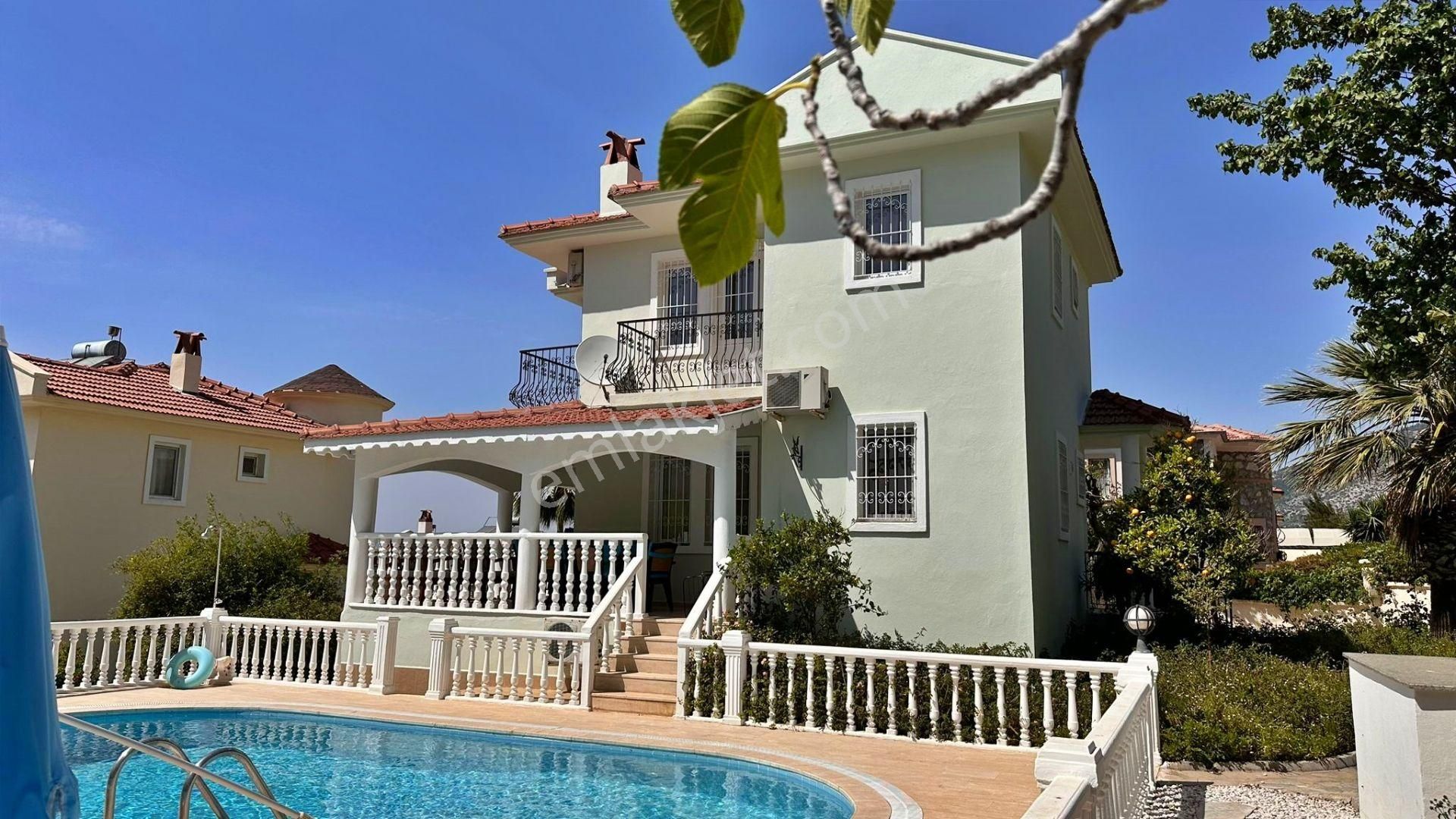 Babadağ Yolunda 630 M2 Arsa Paylı 4 Yatak Odalı Villa - Görsel 3