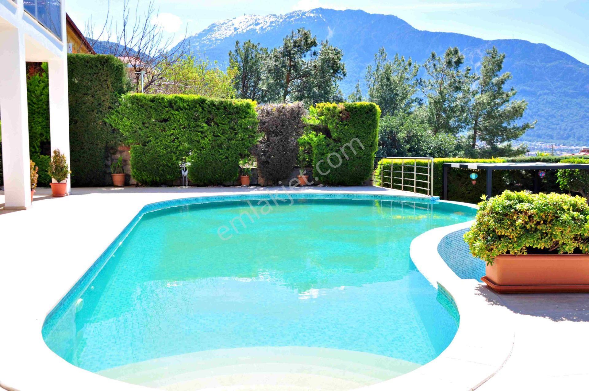 Ölüdeniz'de 753 M2 Arsa Paylı 4 Yatak Odalı Villa - Görsel 35