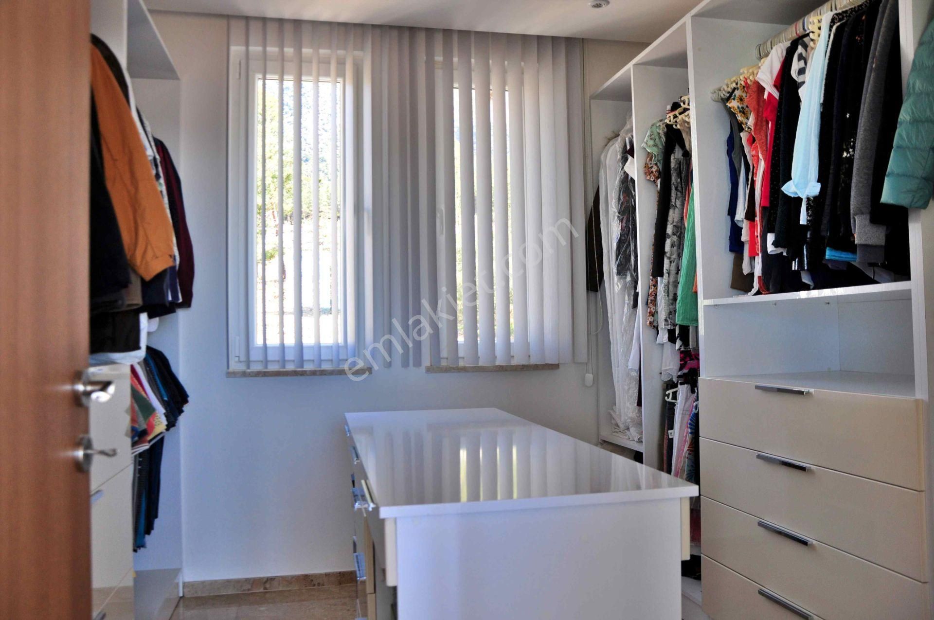 Ölüdeniz'de 753 M2 Arsa Paylı 4 Yatak Odalı Villa - Görsel 18