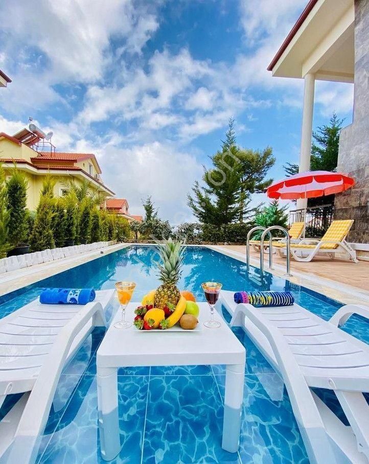 Fethiye Ölüdeniz Satılık Villa  Fethiye Ölüdeniz Satılık doğa manzaralı özel havuzlu villa