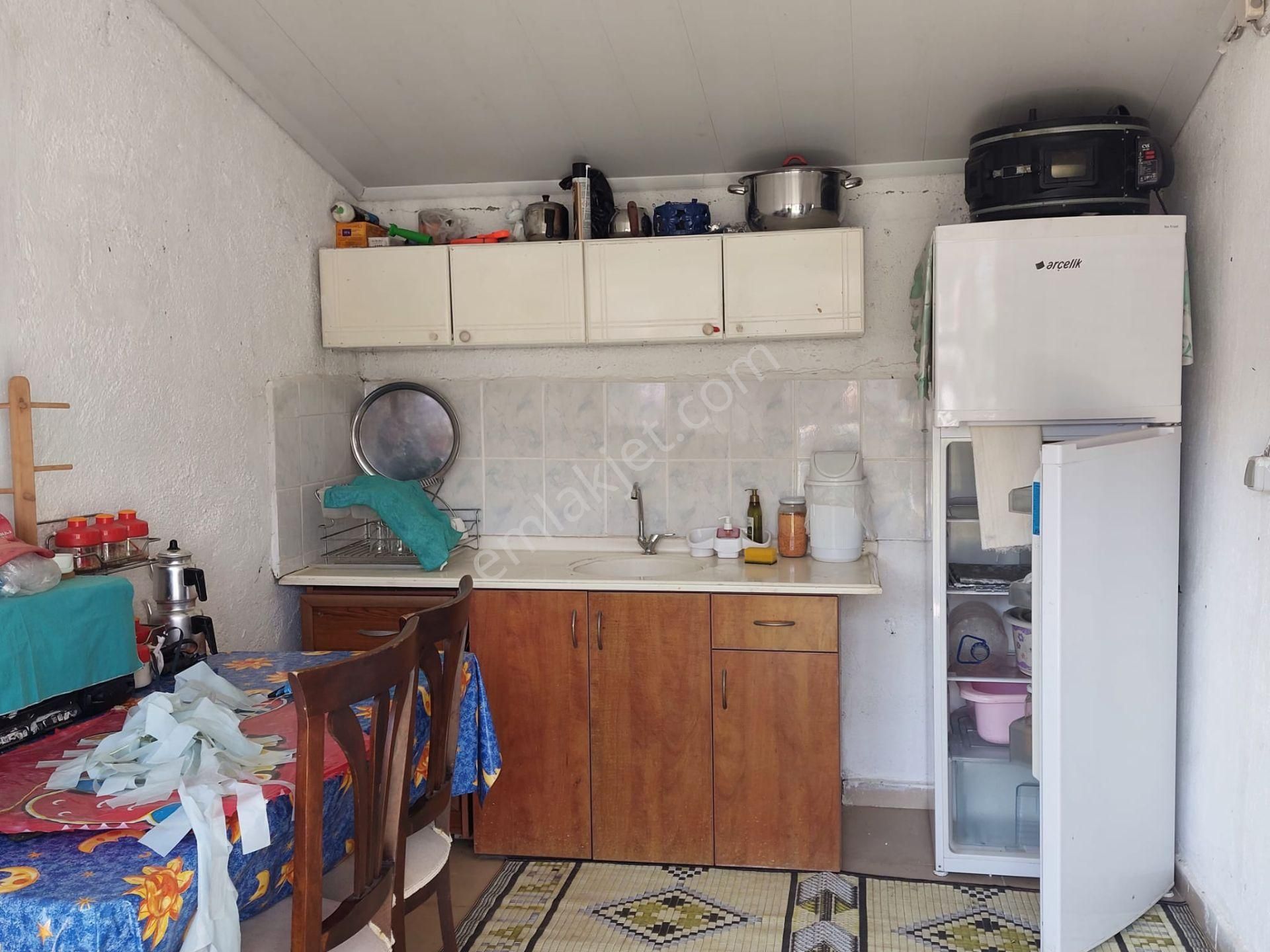 Yola Cepheli İçerisinde Ruhsatı Alınmış Evi Bulunan Tek Tapulu Tarla - Görsel 5