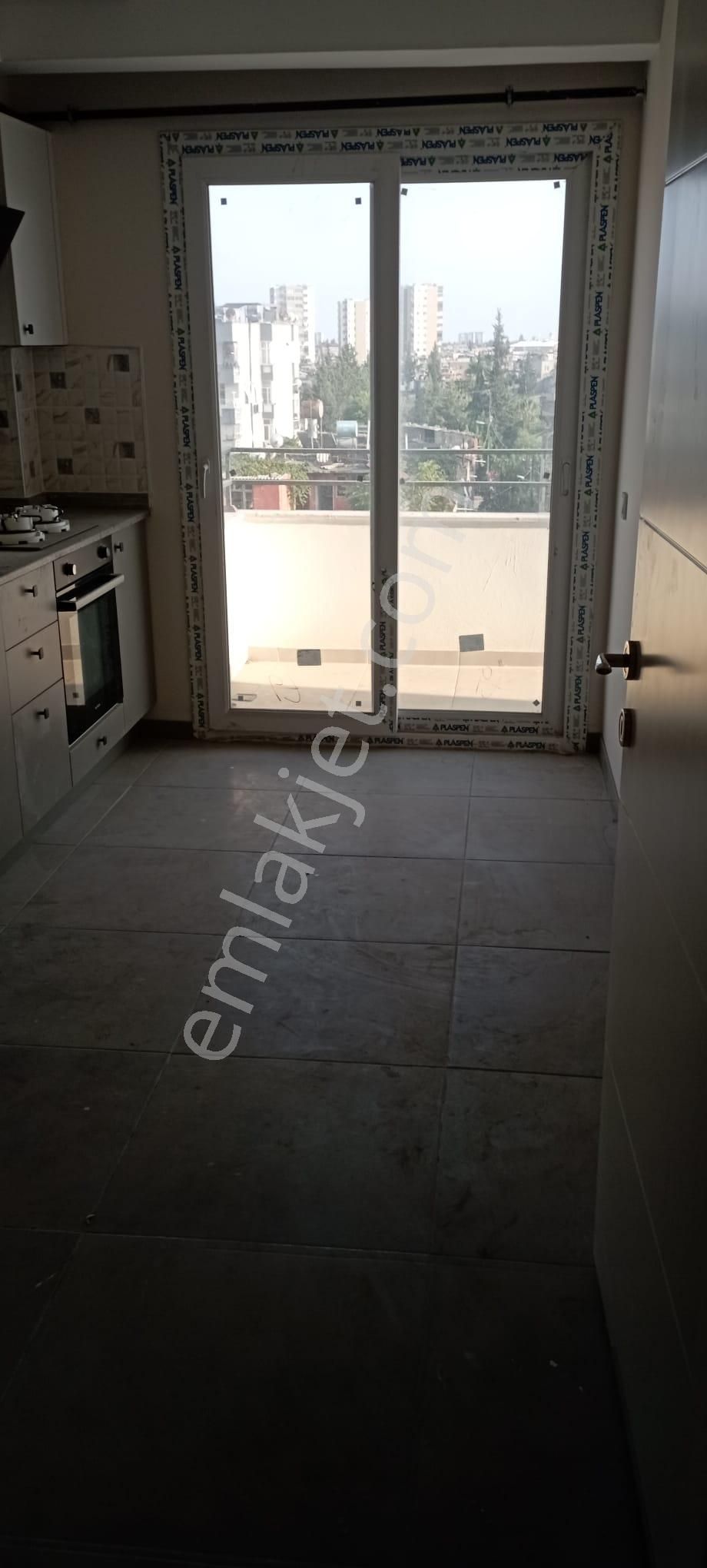 Seyhan Mithatpaşa Satılık Daire  MİTHATPAŞA MAHALLESİ 3+1 90 m2 SATILIK LÜKS DAİRE 