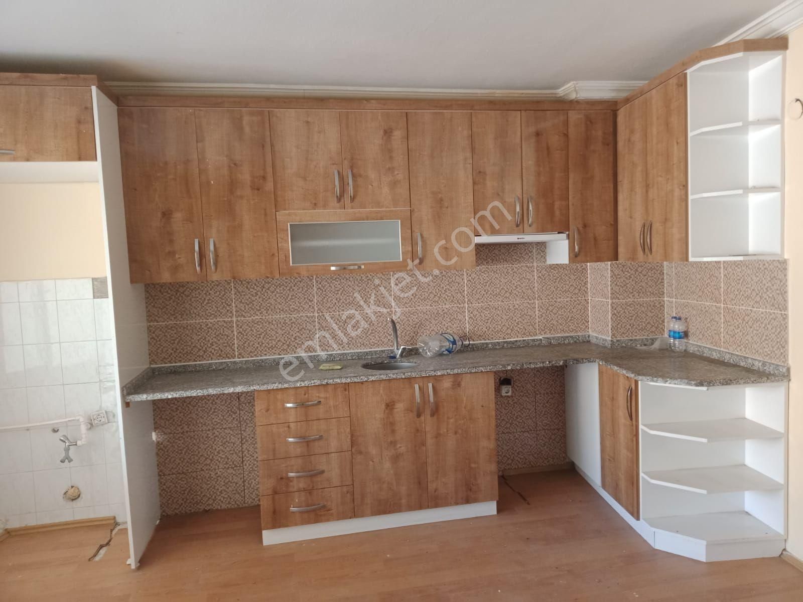 Bergama Barbaros Satılık Daire BERGAMA MERKEZDE 3+1 SATILIK DAİRE 