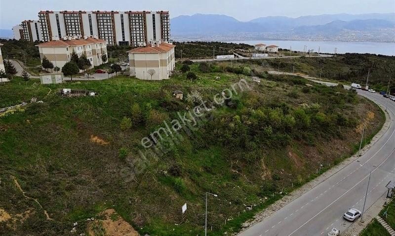 İzmit Akpınar Satılık Ticari İmarlı KAPANMAZ DENİZ MANZARALI KAT KARSILIĞI ARSA