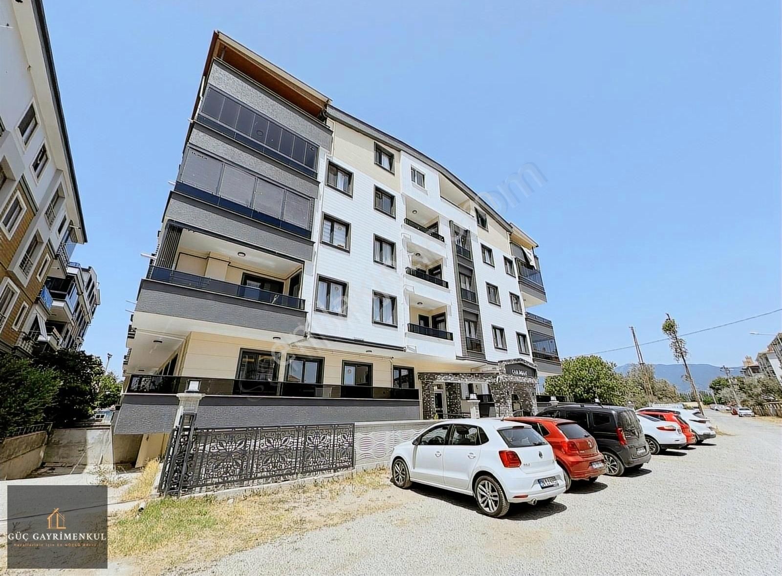 Edremit Altınkum Satılık Daire ▀güç Gayrimenkul Altınkum'da Geniş Balkon Ultra Lüx 2+1 Daire