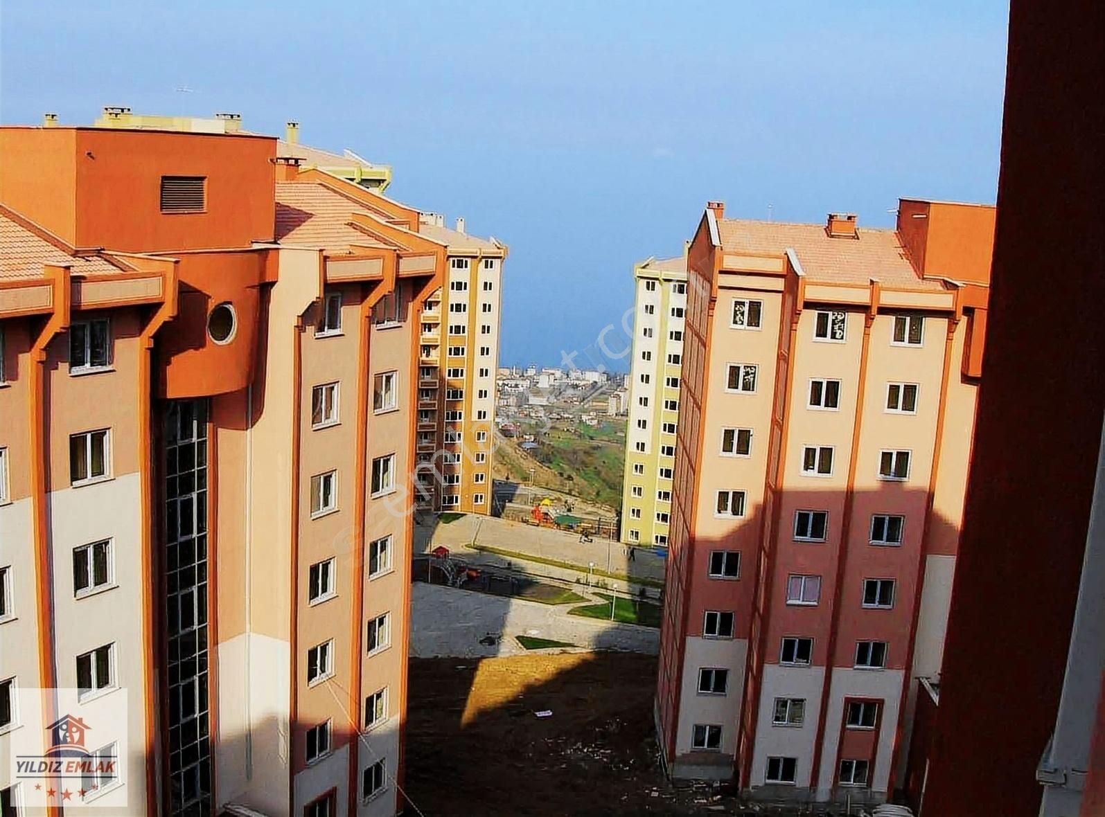 Akçaabat Yıldızlı Satılık Daire YILDIZ EMLAKTAN YILDIZLI TOKI SİTESİNDE SATILIK DAİRE