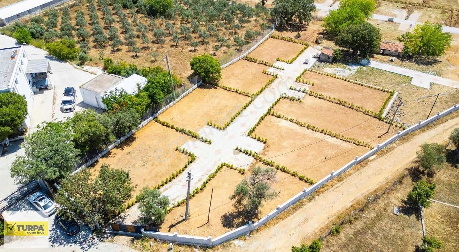 Urla'da Resmî Hisse Tapulu 282 M2 Tiny Hause Bahçeleri - Görsel 2