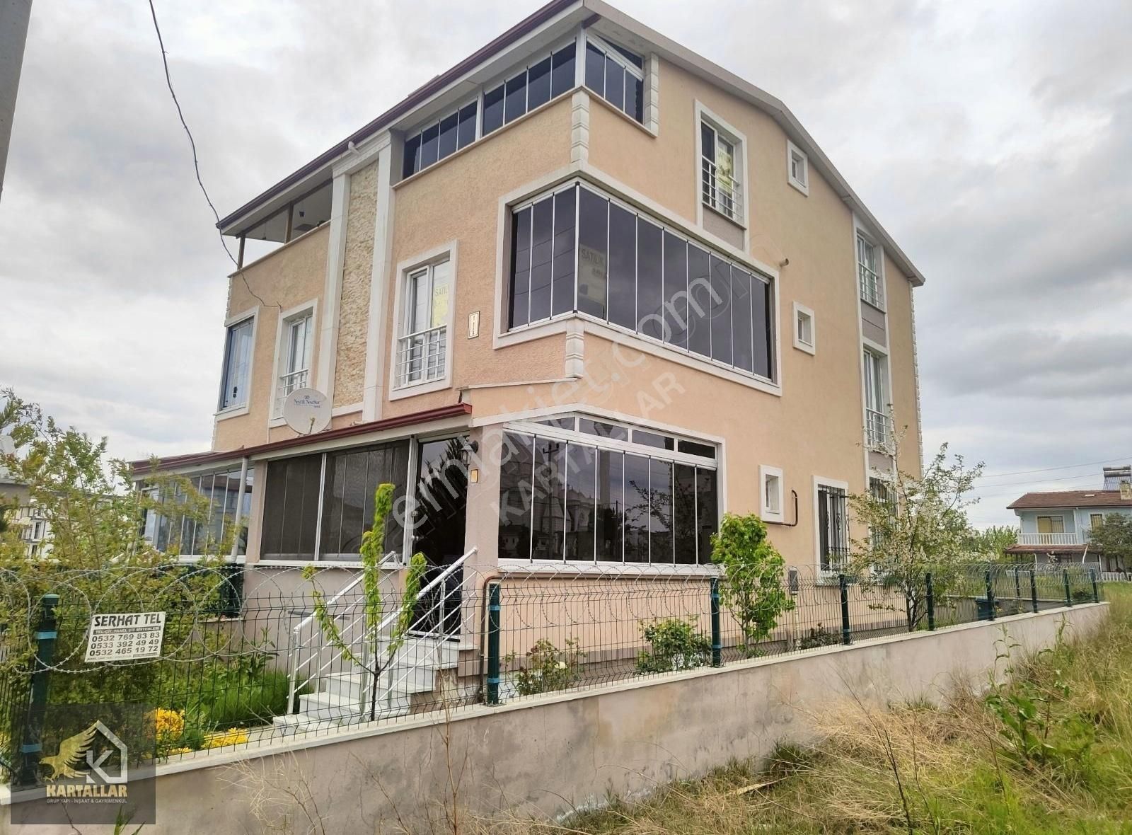 Marmaraereğlisi Dereağzı Satılık Villa KARTALLAR'DAN E5e YAKIN KOMBİLİ,FULL YAPILI BAHÇELİ YAZLIK VİLLA