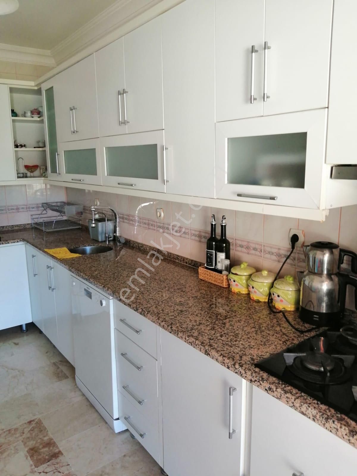 Mersin Bozyazı Körfez Evleri Sitesi'nde 2. Kat 3+1 Eşyalı Satılık Yazlık - Görsel 26
