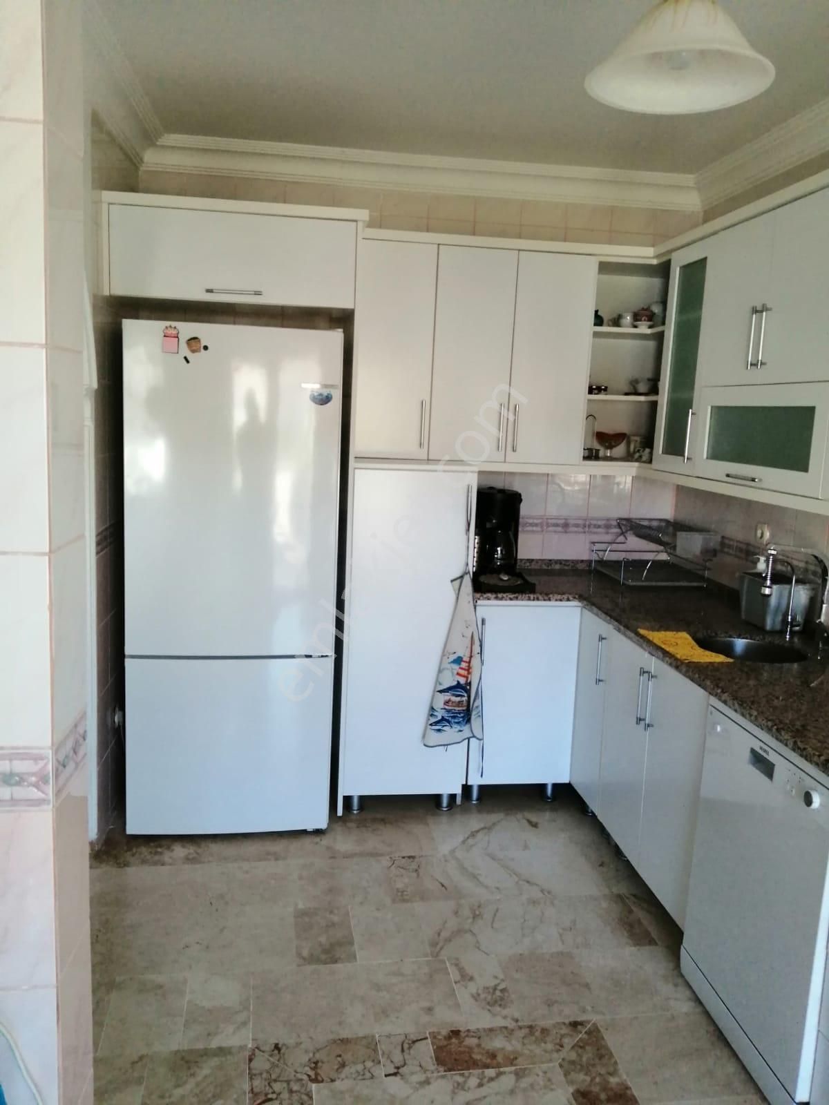 Mersin Bozyazı Körfez Evleri Sitesi'nde 2. Kat 3+1 Eşyalı Satılık Yazlık - Görsel 11