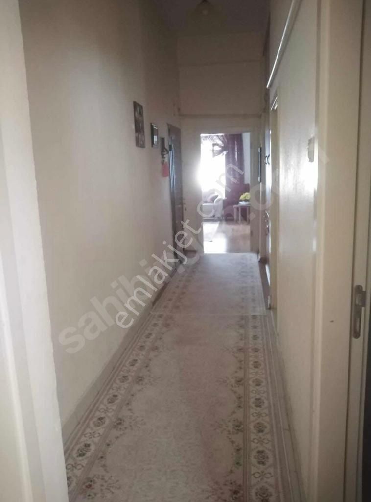 Keçiören Şefkat Satılık Daire Şefkat mh 1. Katta 3+110 m2 yapılı bakımlı daire