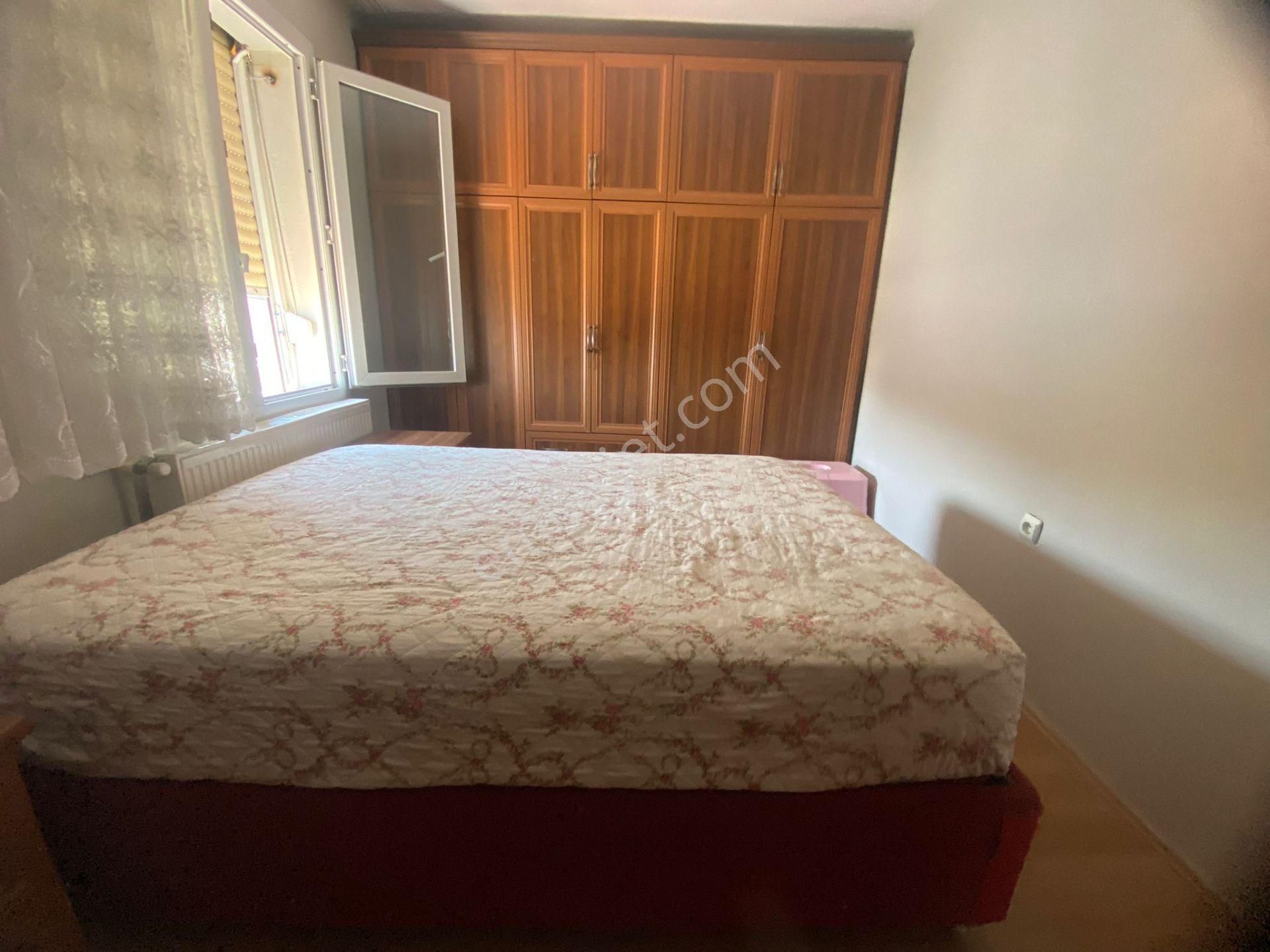 Konak Ulubatlımahallesinde 2+1 85m2 Ayrı Mutfak Havadar Satılık Daire - Görsel 6
