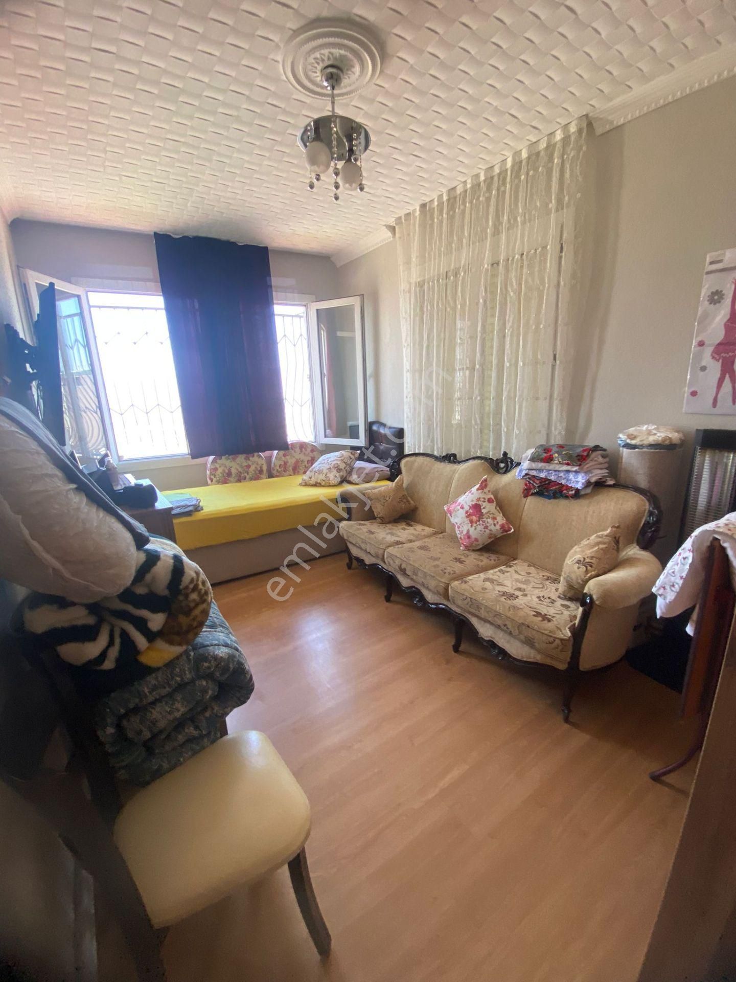 Konak Ulubatlımahallesinde 2+1 85m2 Ayrı Mutfak Havadar Satılık Daire - Görsel 7