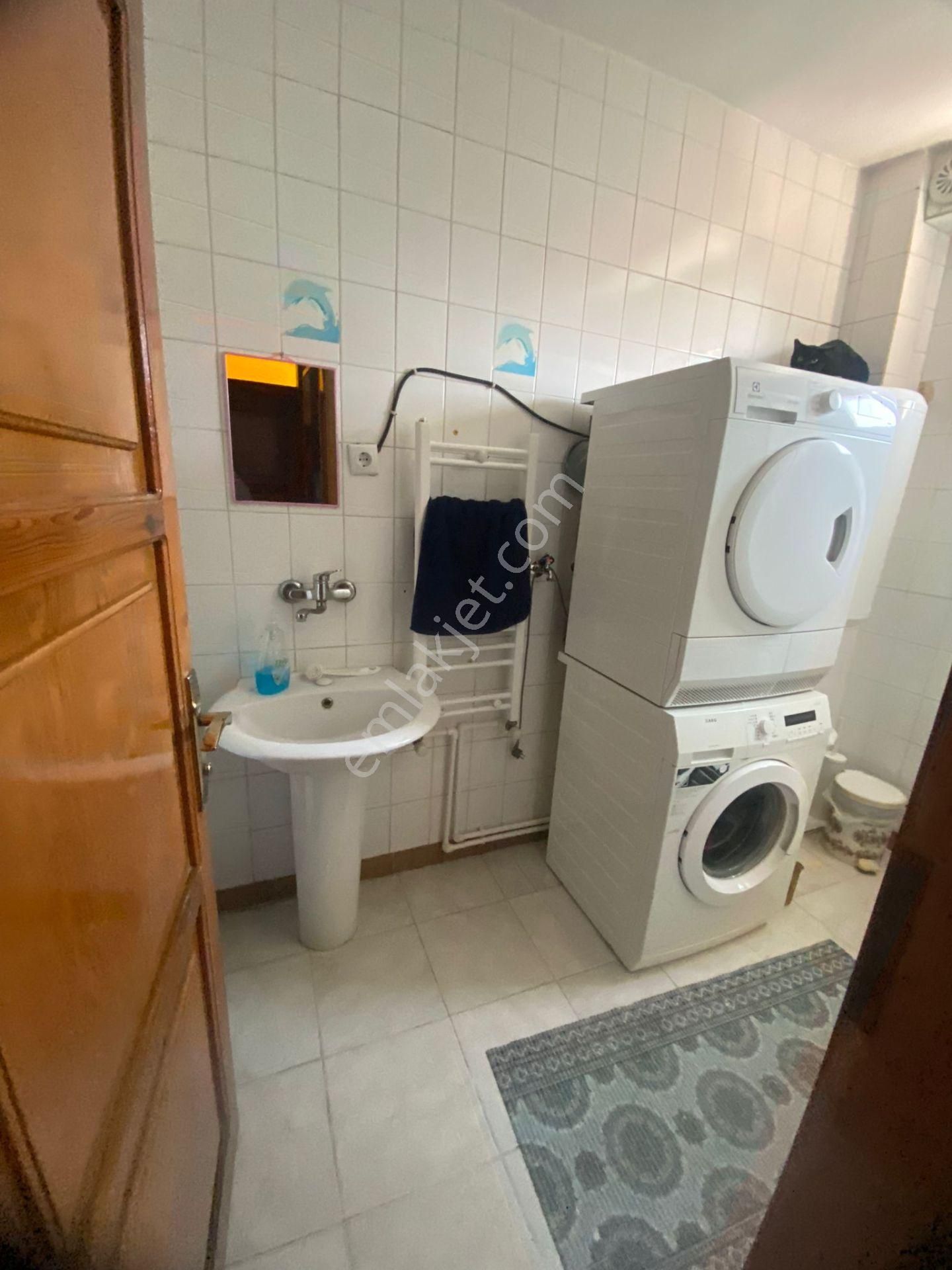 Konak Ulubatlımahallesinde 2+1 85m2 Ayrı Mutfak Havadar Satılık Daire - Görsel 14