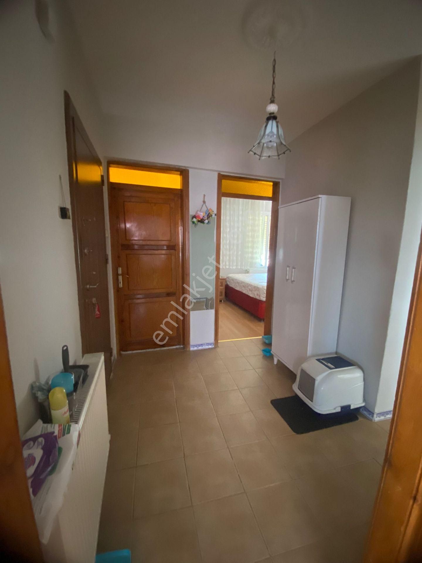 Konak Ulubatlımahallesinde 2+1 85m2 Ayrı Mutfak Havadar Satılık Daire - Görsel 17