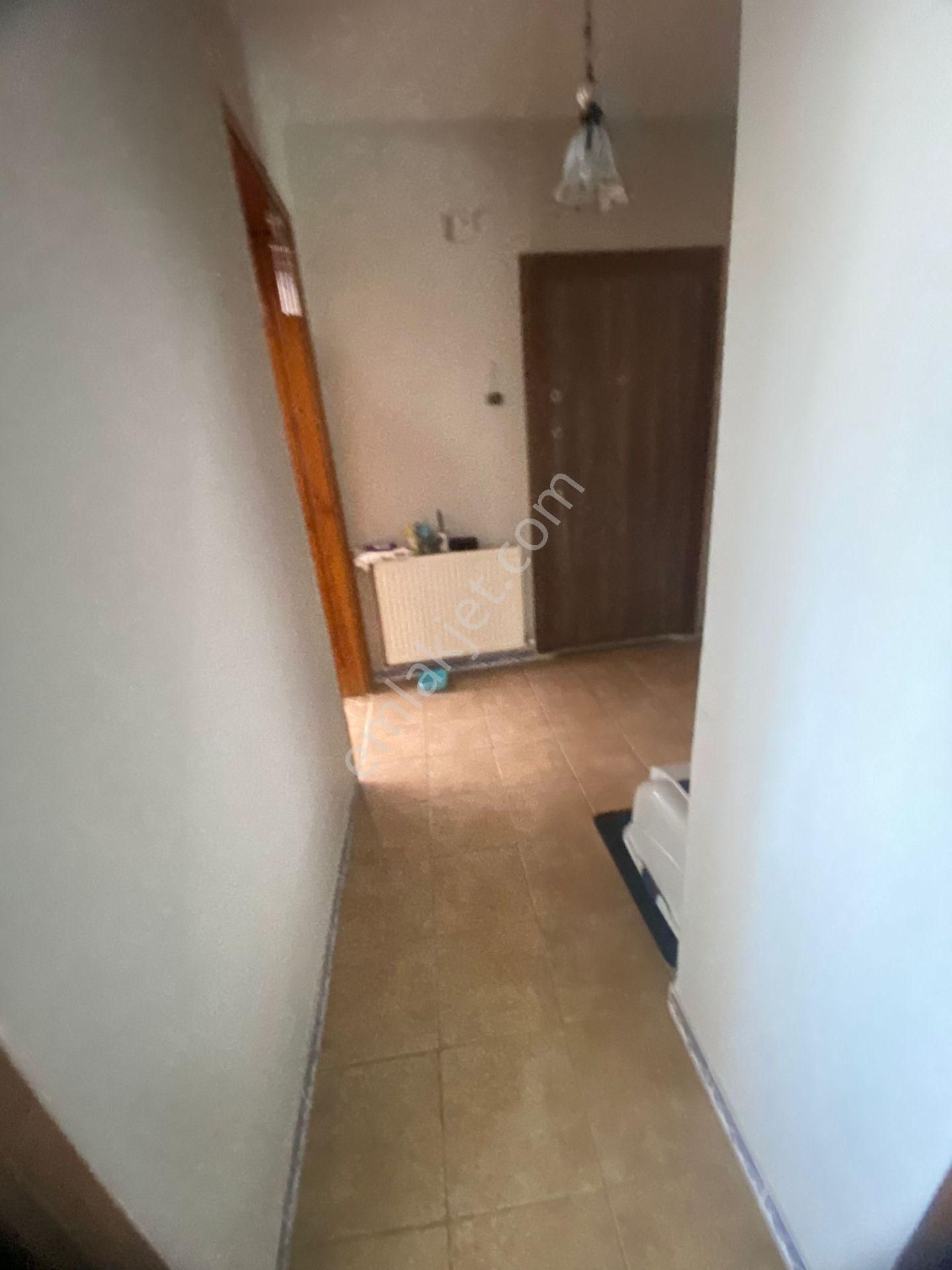 Konak Ulubatlımahallesinde 2+1 85m2 Ayrı Mutfak Havadar Satılık Daire - Görsel 18