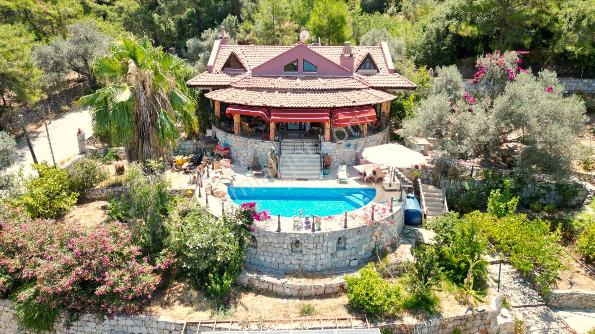 Goldhouse Dan Satılık Villa Fırsatı 1930 M² Arsa İçinde - Görsel 34