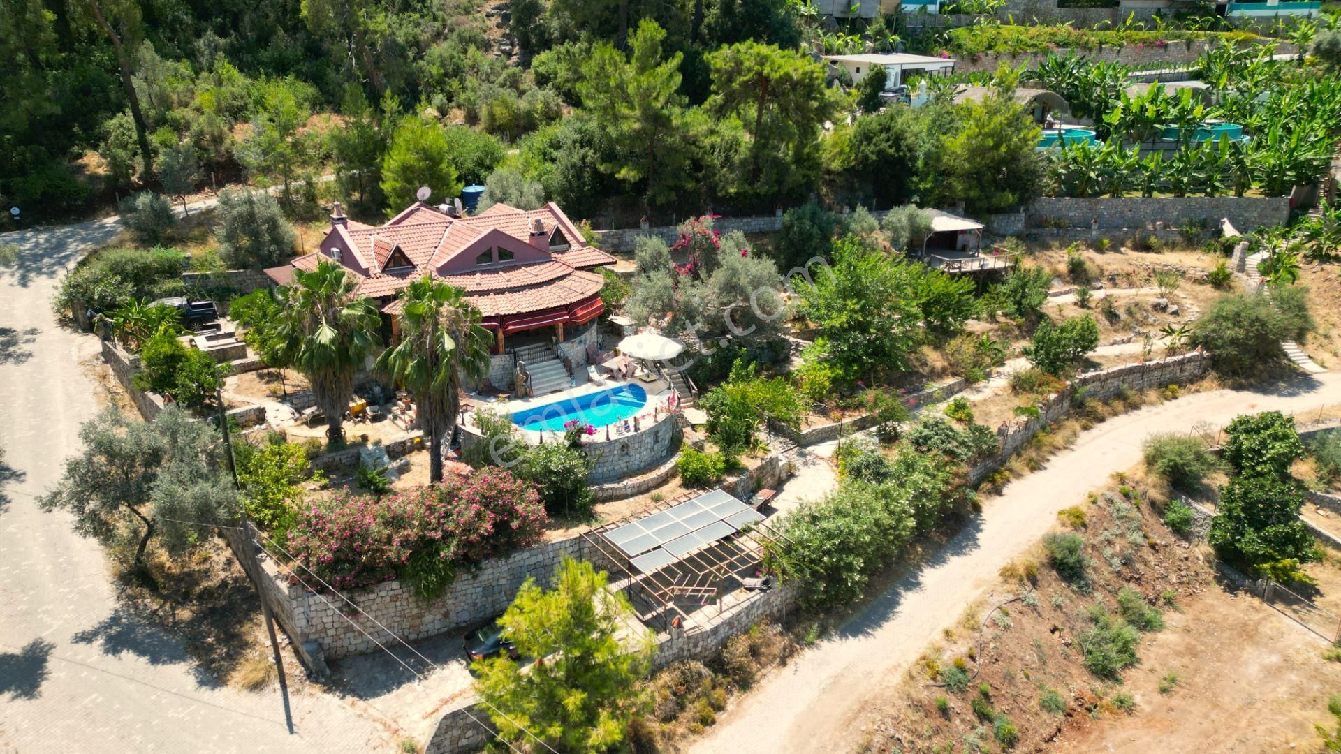 Goldhouse Dan Satılık Villa Fırsatı 1930 M² Arsa İçinde - Görsel 2