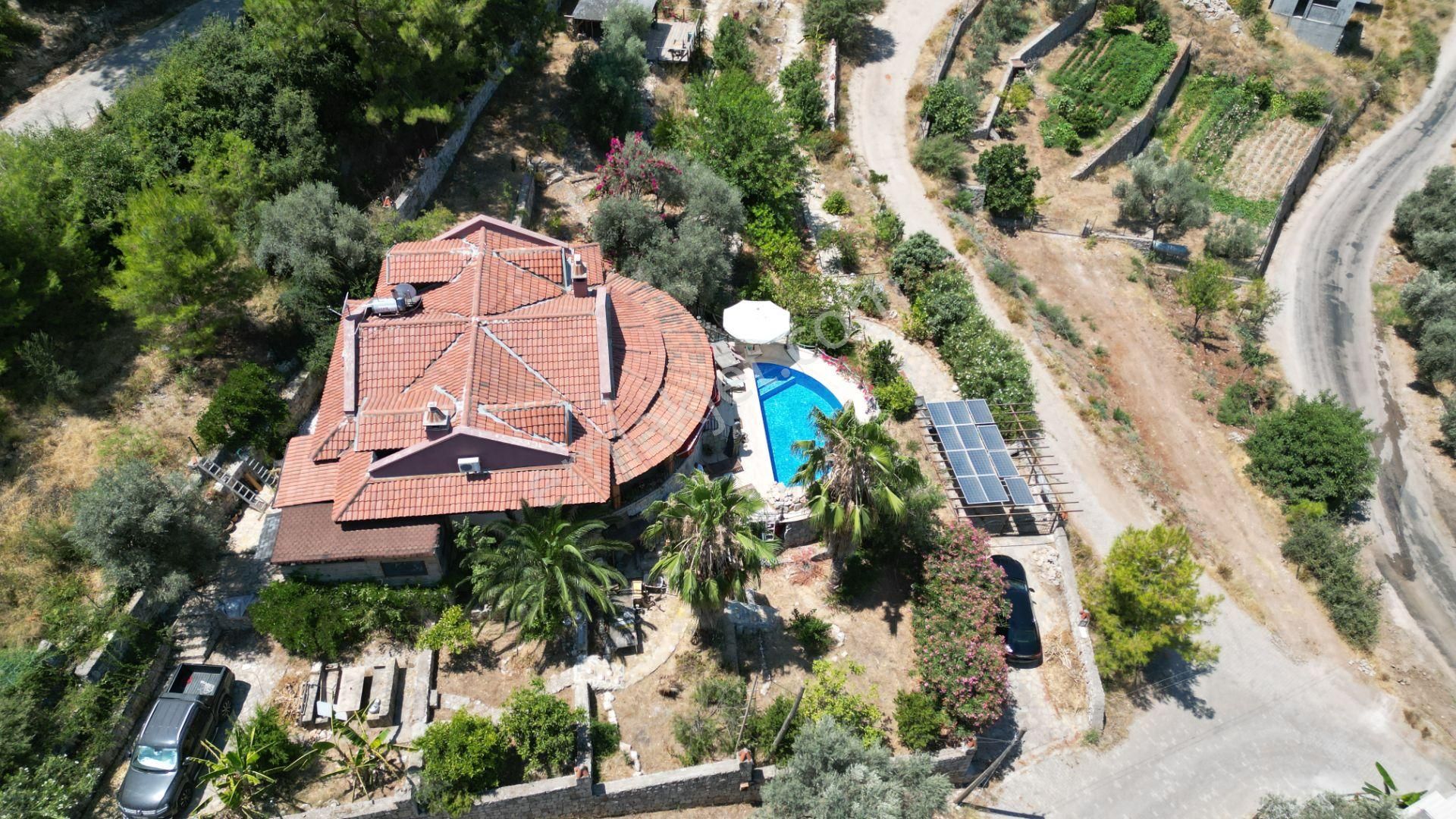 Goldhouse Dan Satılık Villa Fırsatı 1930 M² Arsa İçinde - Görsel 35