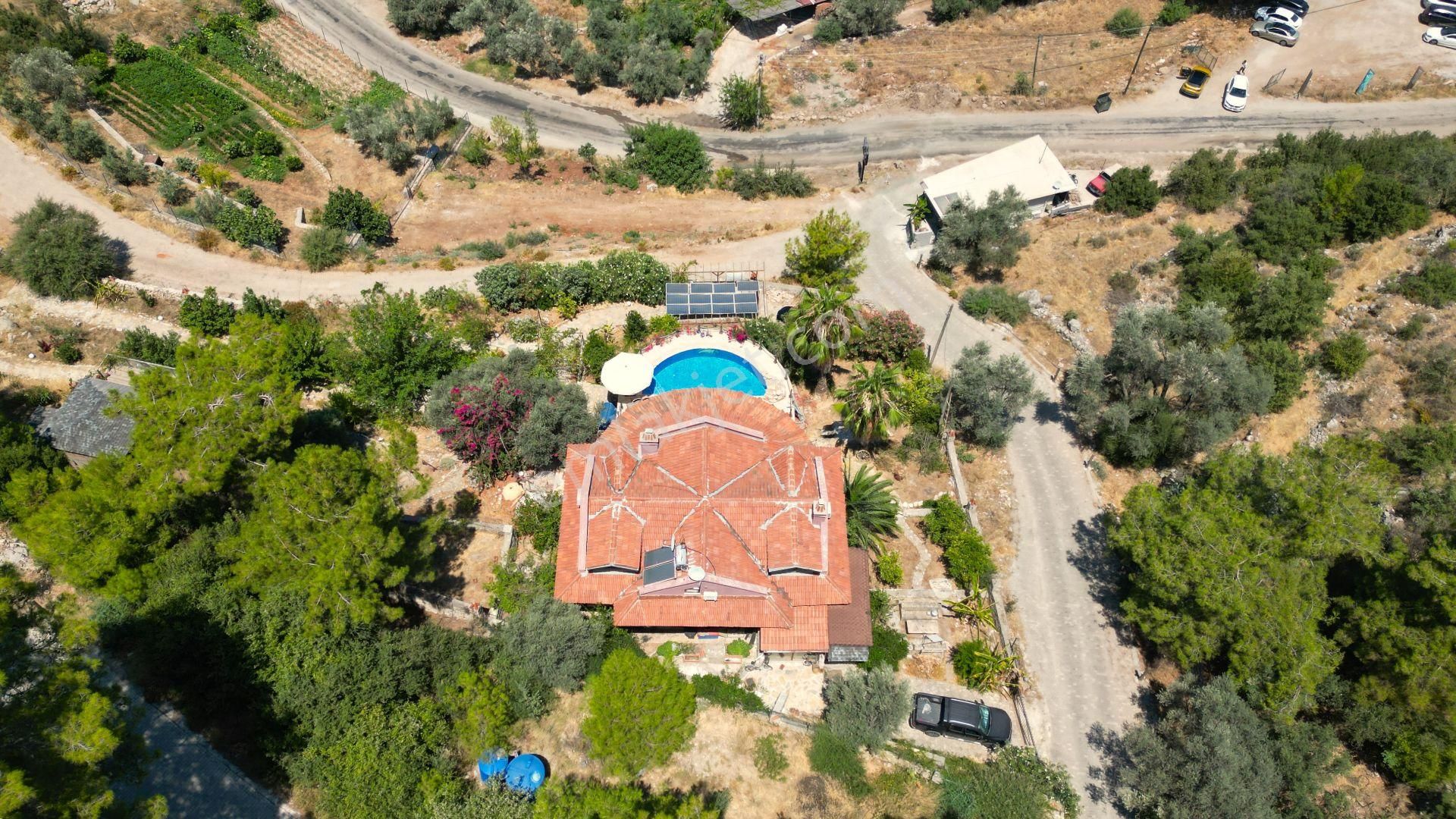 Goldhouse Dan Satılık Villa Fırsatı 1930 M² Arsa İçinde - Görsel 33