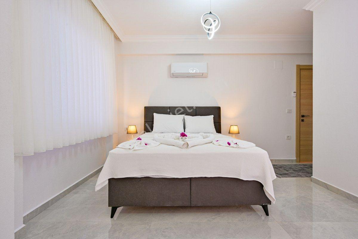 Muğla Ortaca Kiralık 4+1 Jakuzili Havuzlu Villa - Görsel 26