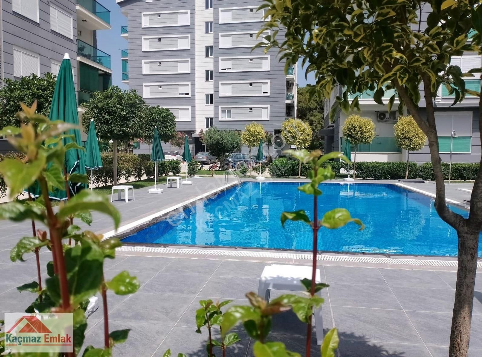 Manavgat Sarılar Satılık Daire KAVAKLI SİTE İÇİNDE SATILIK HAVUZLU VE GÜVENLİKLİ 3+1 YENİ DAİRE