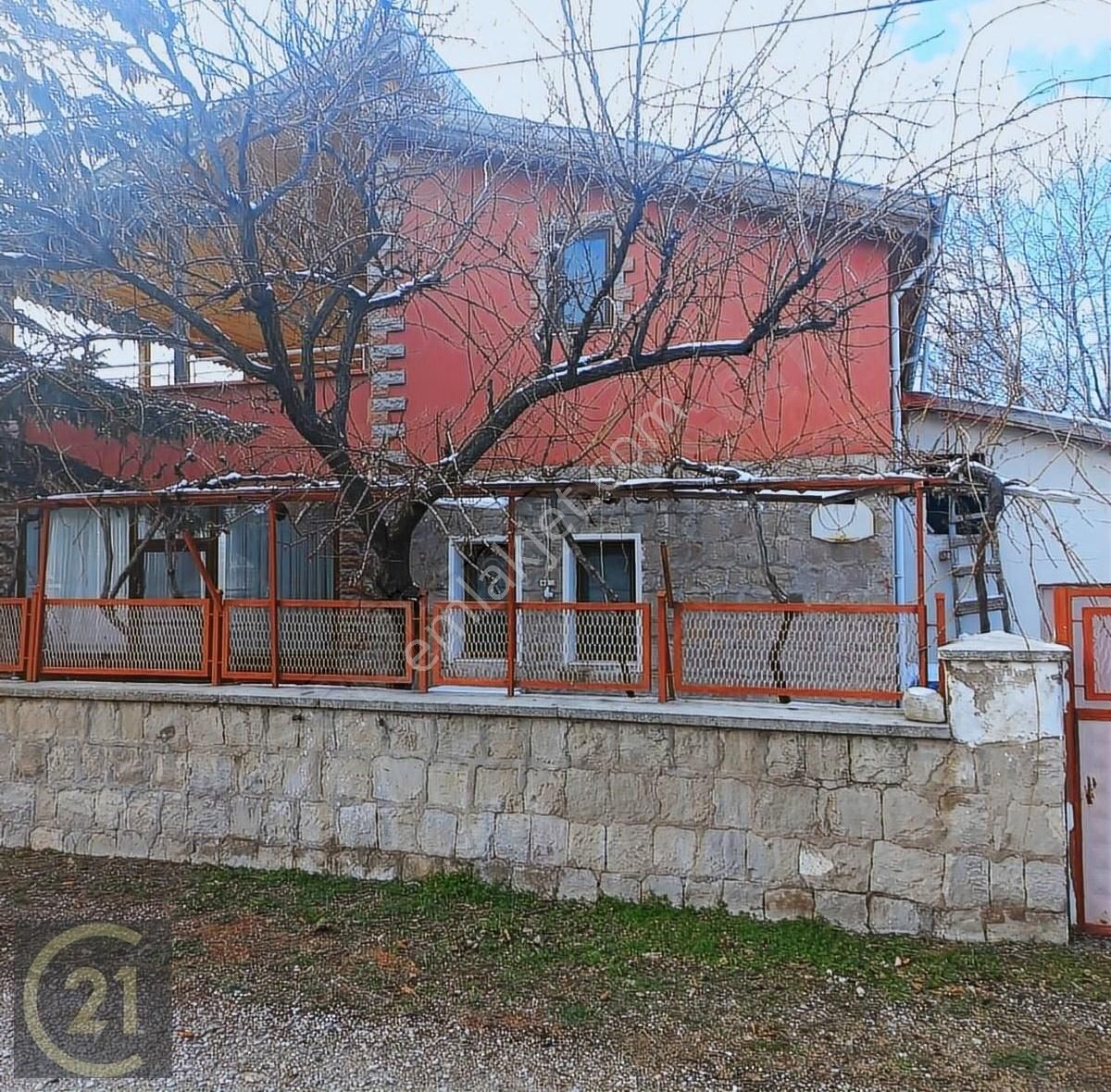 Kocasinan Boyacı Satılık Müstakil Ev Kayseri Kocasinan Boyacı'da 607 M2 Villa perselli Dubleks Konut