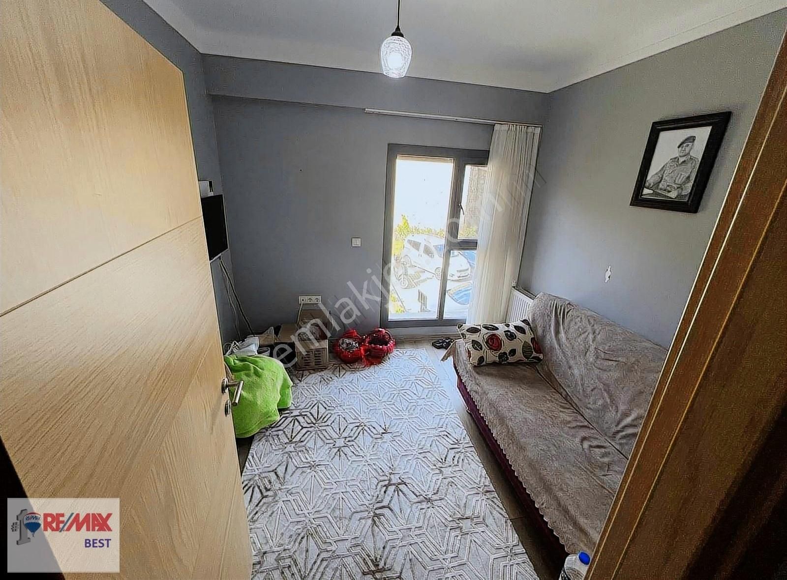 Çiğli Yakakent Satılık Daire ATAKENT PANORAMA SİTESİNDE MANZARALI 3+1 DAİRE