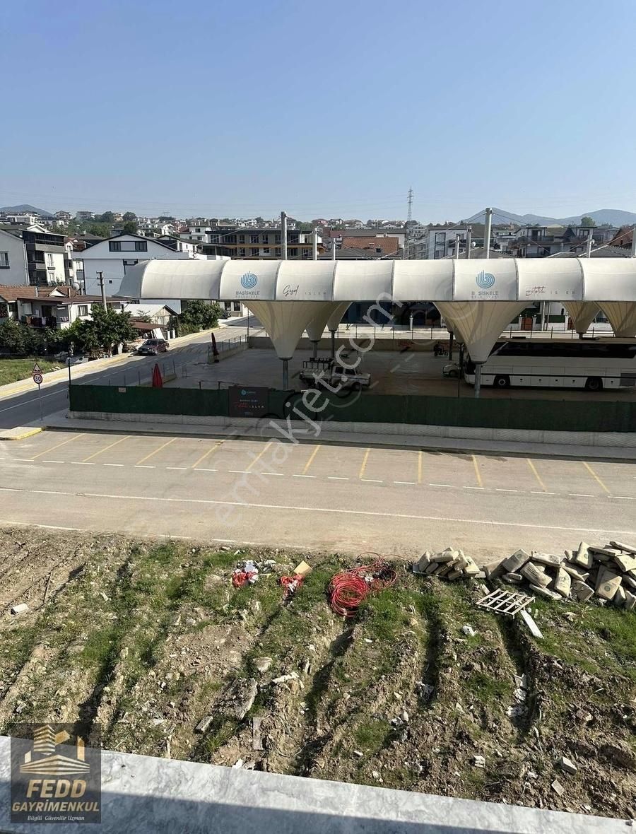 Başiskele Yeşilyurt Satılık Daire BAŞİSKELE'DE 3+1 231 M2 DUBLEKS