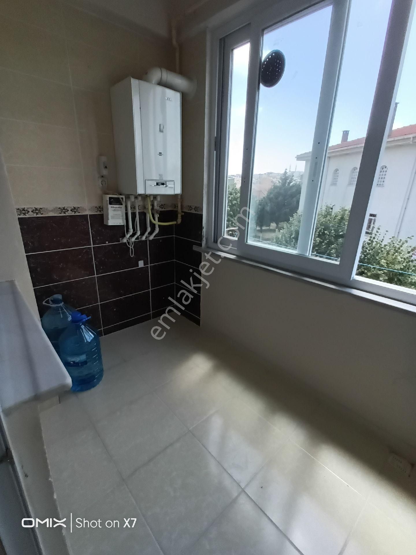 Arnavutköy Mustafa Kemal Paşa Kiralık Daire MEMURA TASOLUK MERKEZDE 2+1 DAİRE 