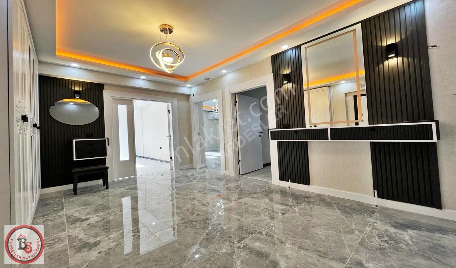 Keçiören Karşıyaka Satılık Daire TASARIM HARİKASI CADDE ÜZERİNDE MASRAFSIZ3+1 135m²TERAS BALKONLU