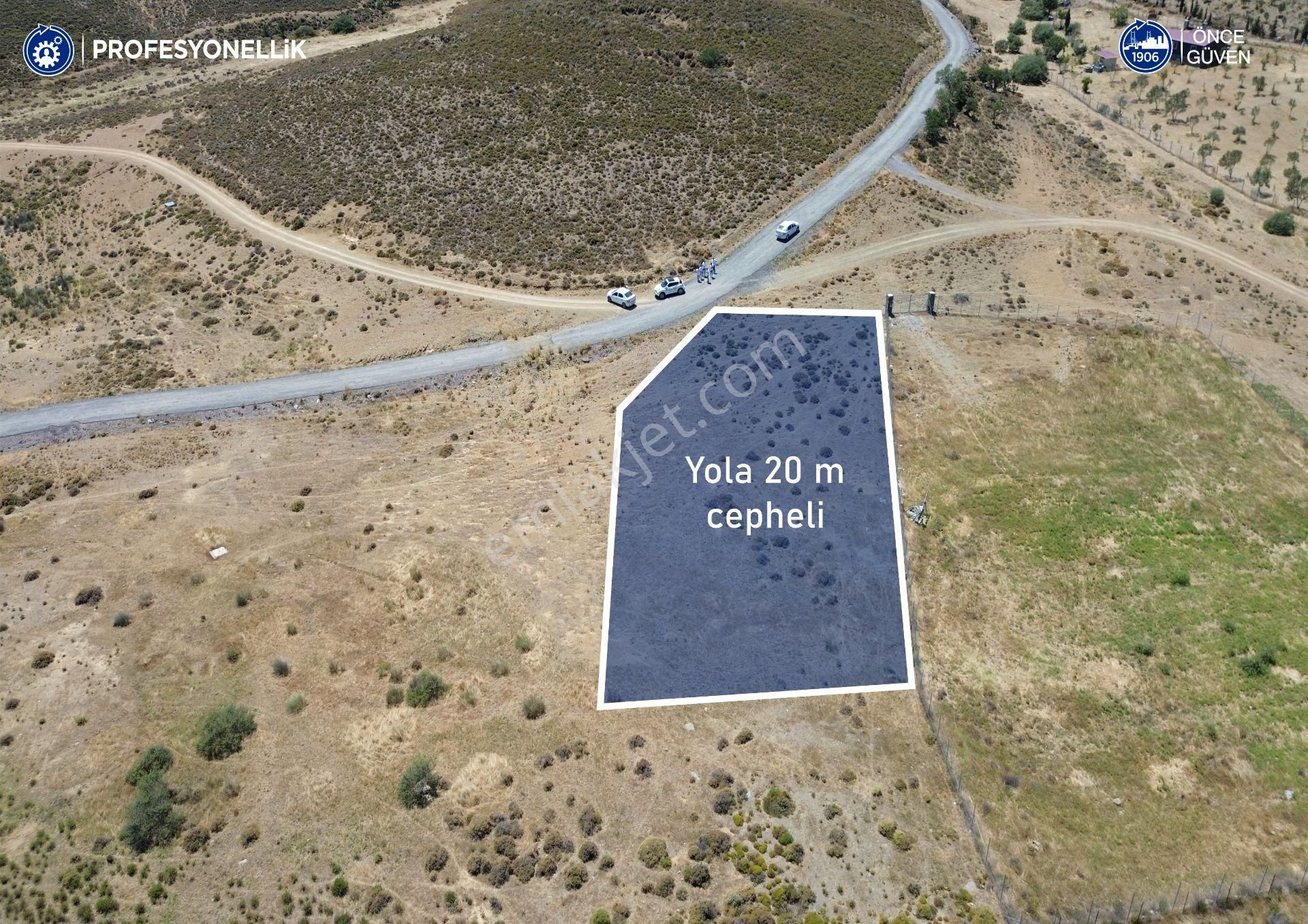 Karaburun Parlak Köyü'nde Gölet Yakınında Tarla - Görsel 3