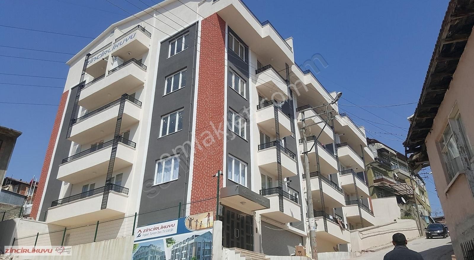 İzmit Bekirdere Satılık Daire TANŞANTEPE'DE KAPALI OTOPARKLI, ASANSÖRLÜ 140 M2 3+1 ARAKAT