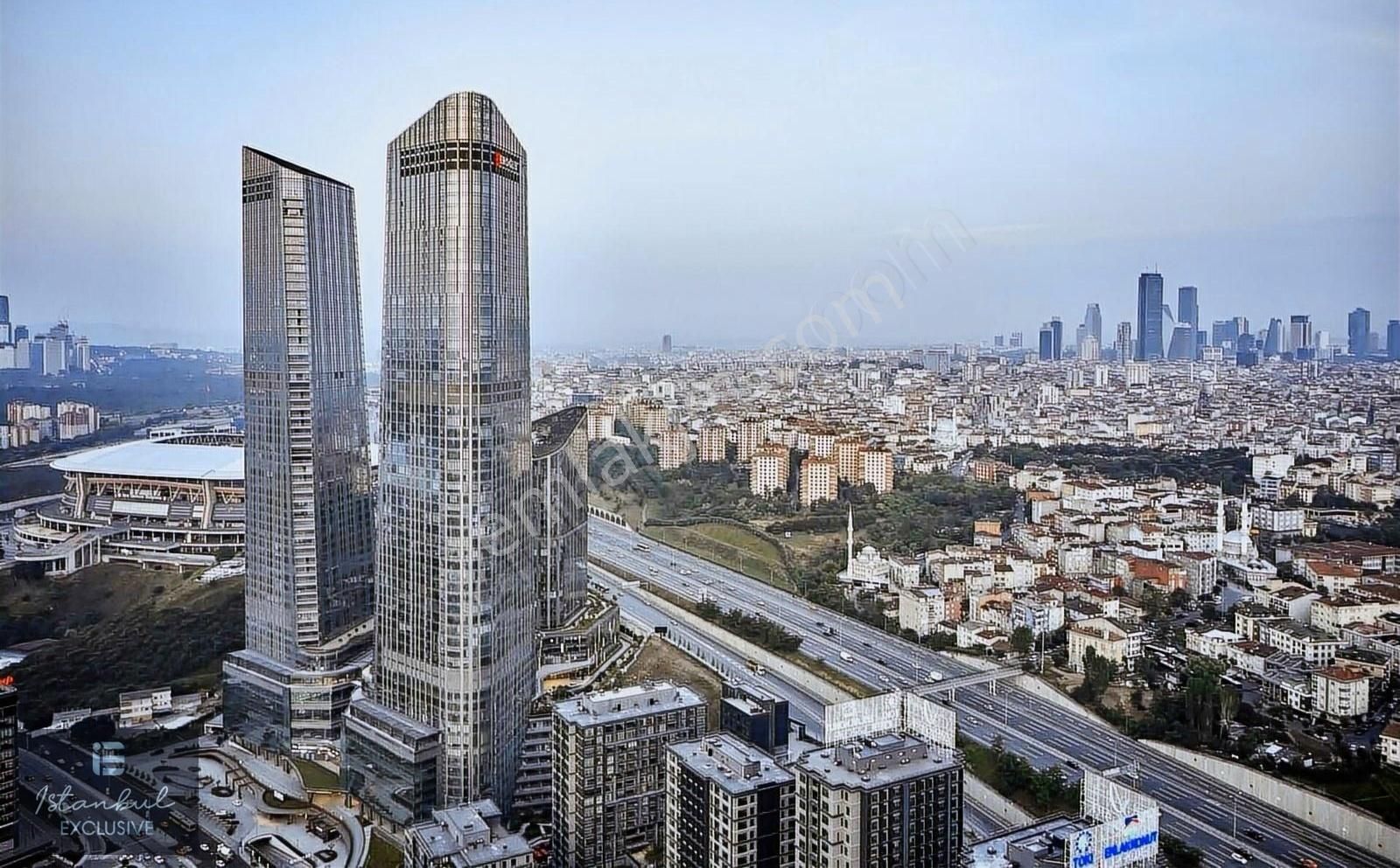 Sarıyer Huzur Satılık Residence SKYLAND VADİSTANBUL SATILIK TERASLI 3+1 GÜNCEL