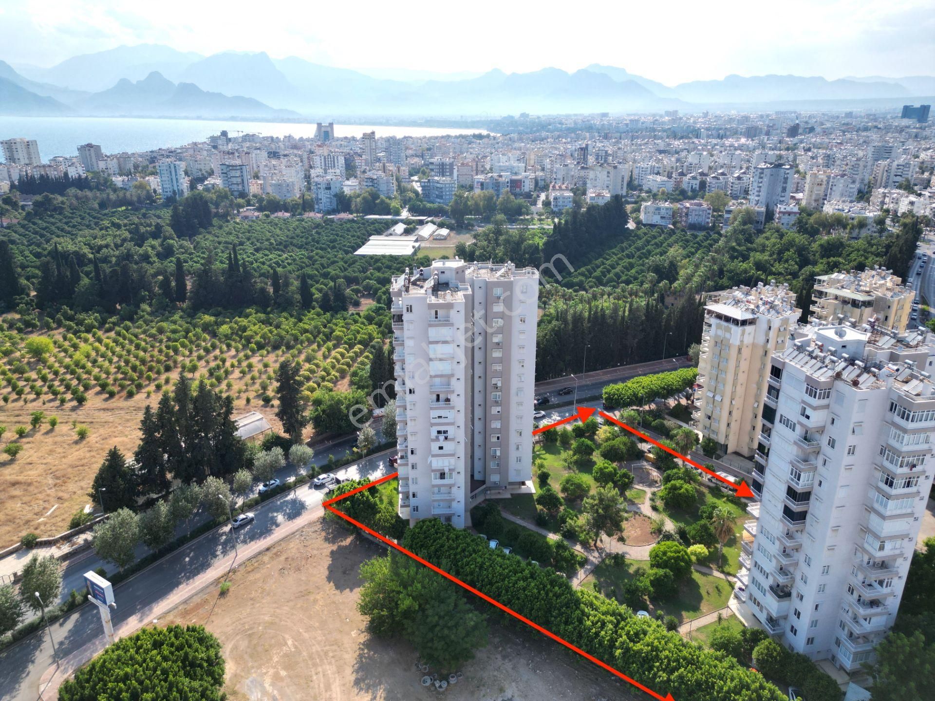 Muratpaşa Meydankavağı Satılık Daire 3+1 MEYDANKAVAĞINDA SİTEİÇİ ARAKAT 200M2 GENİŞ FIRSAT DAİRE