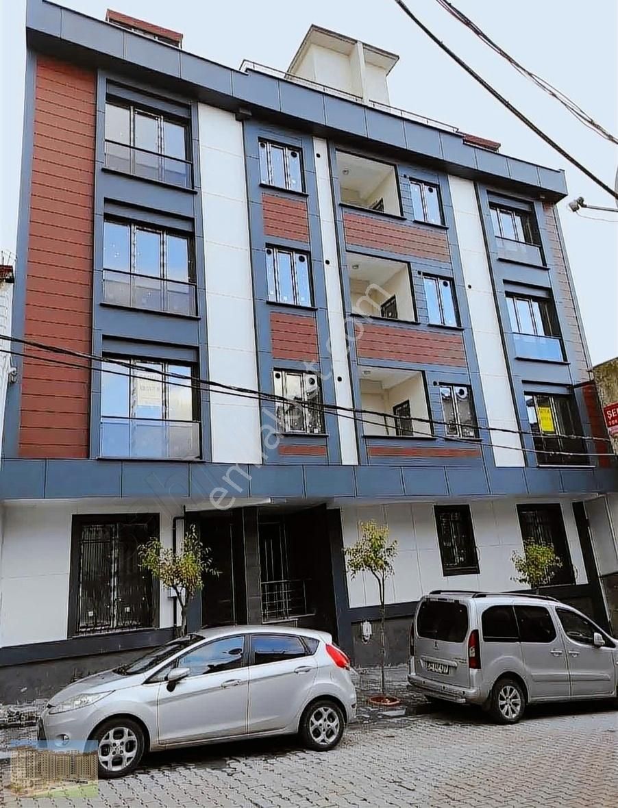 Arnavutköy Anadolu Satılık Daire ANADOLU MAH MERKEZE YAKIN OTURUMA HAZIR LÜKS DAİRE