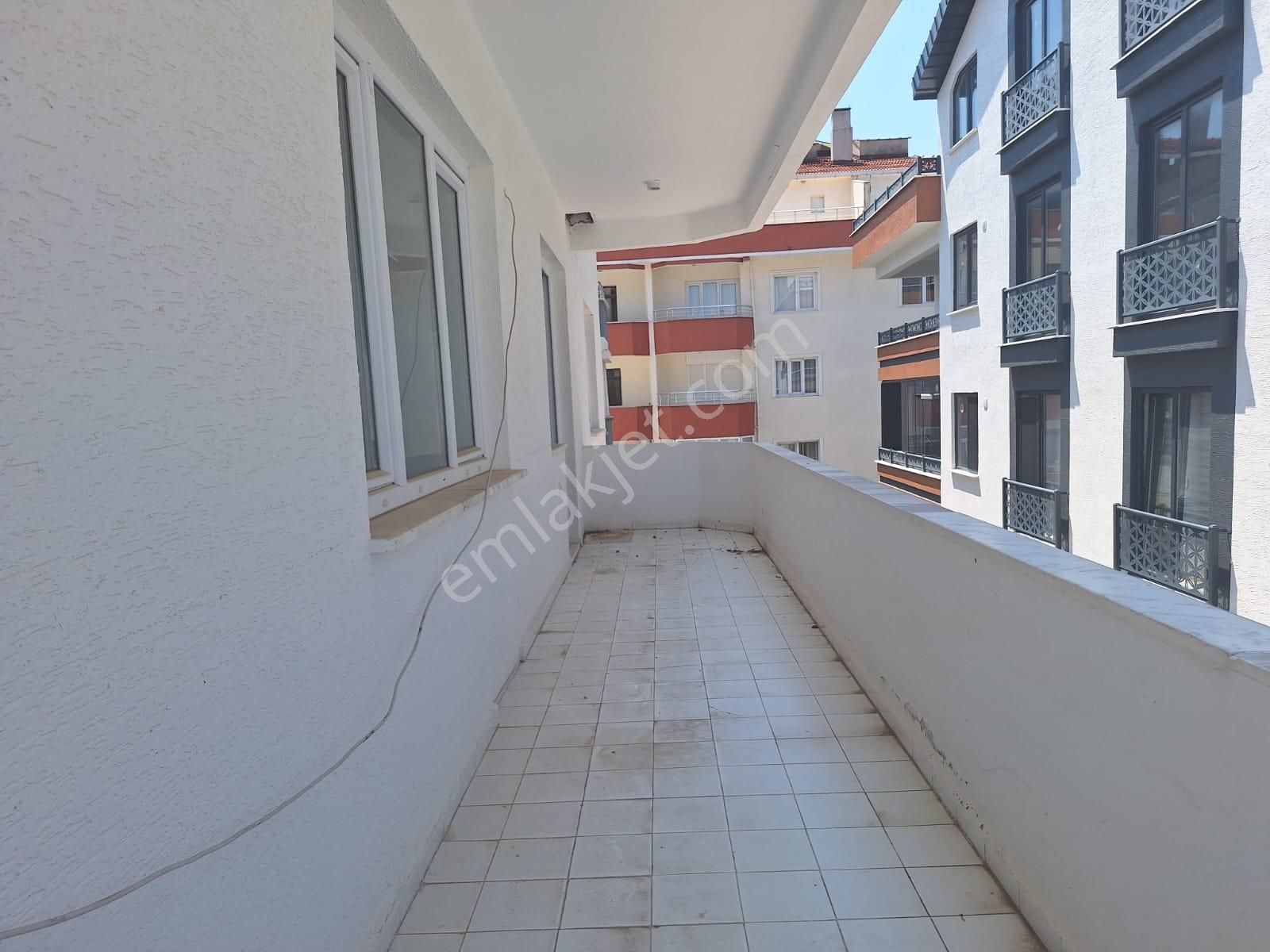 Çınarcık Karpuzdere Satılık Daire  YALOVA ÇINARCIK KARPUZDERE'DE SATILIK 2+1 BOŞ DAİRE