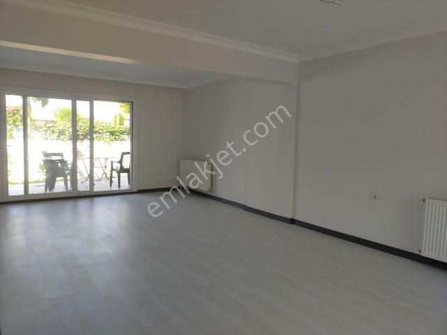 Urlada Merkezi Konumda 4+1 Satılık Lüks Villa - Görsel 4