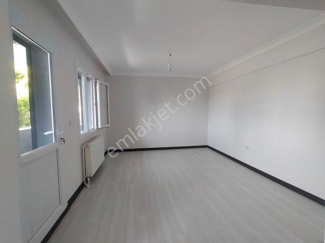 Urlada Merkezi Konumda 4+1 Satılık Lüks Villa - Görsel 6