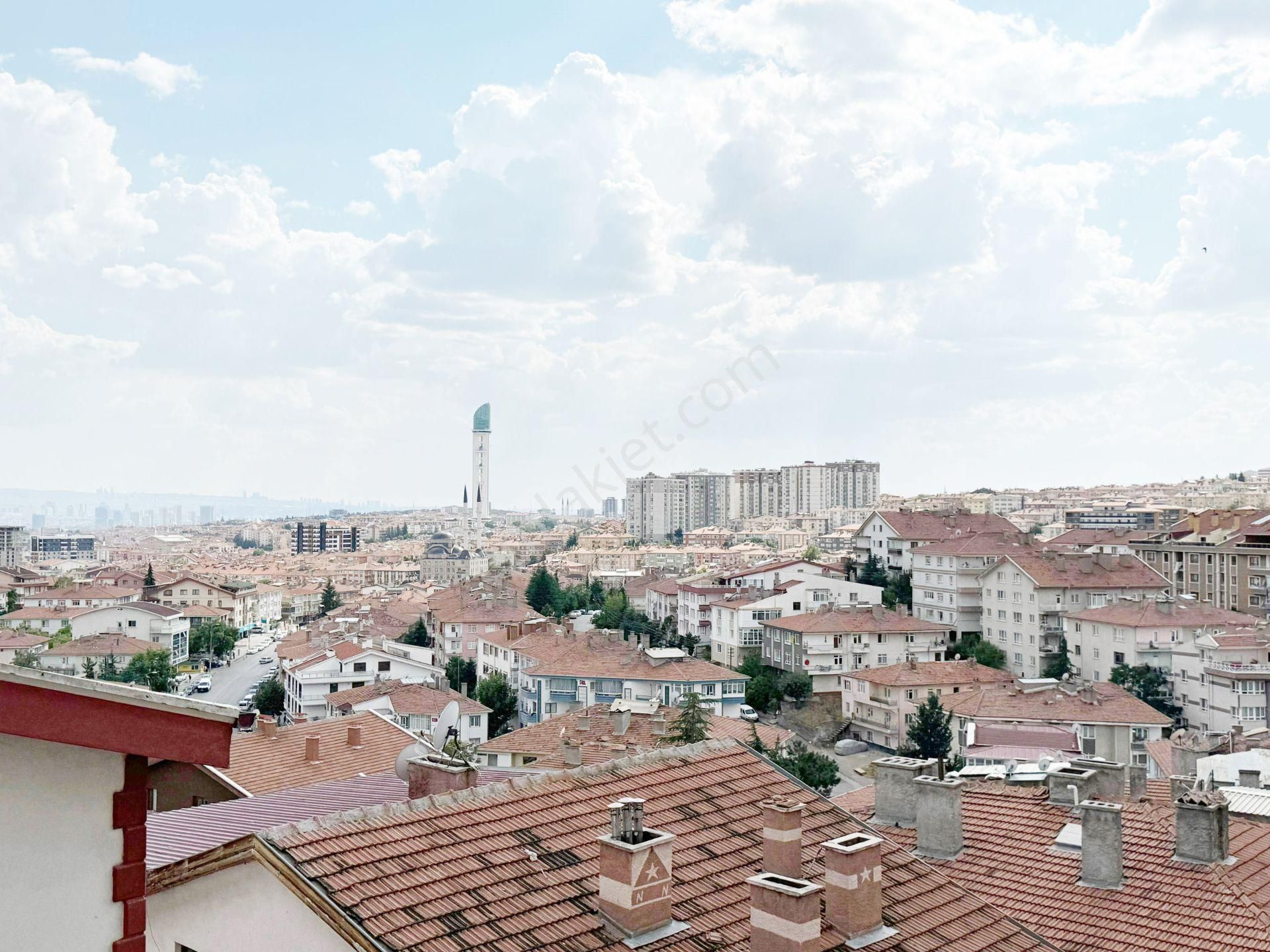 Keçiören Bağlarbaşı Satılık Daire  BAĞLARBAŞI'NDA METROYA  MELİH GÖKÇEK PARKINA 10 DK ŞEHİR MANZARALI FIRSAT DAİRE